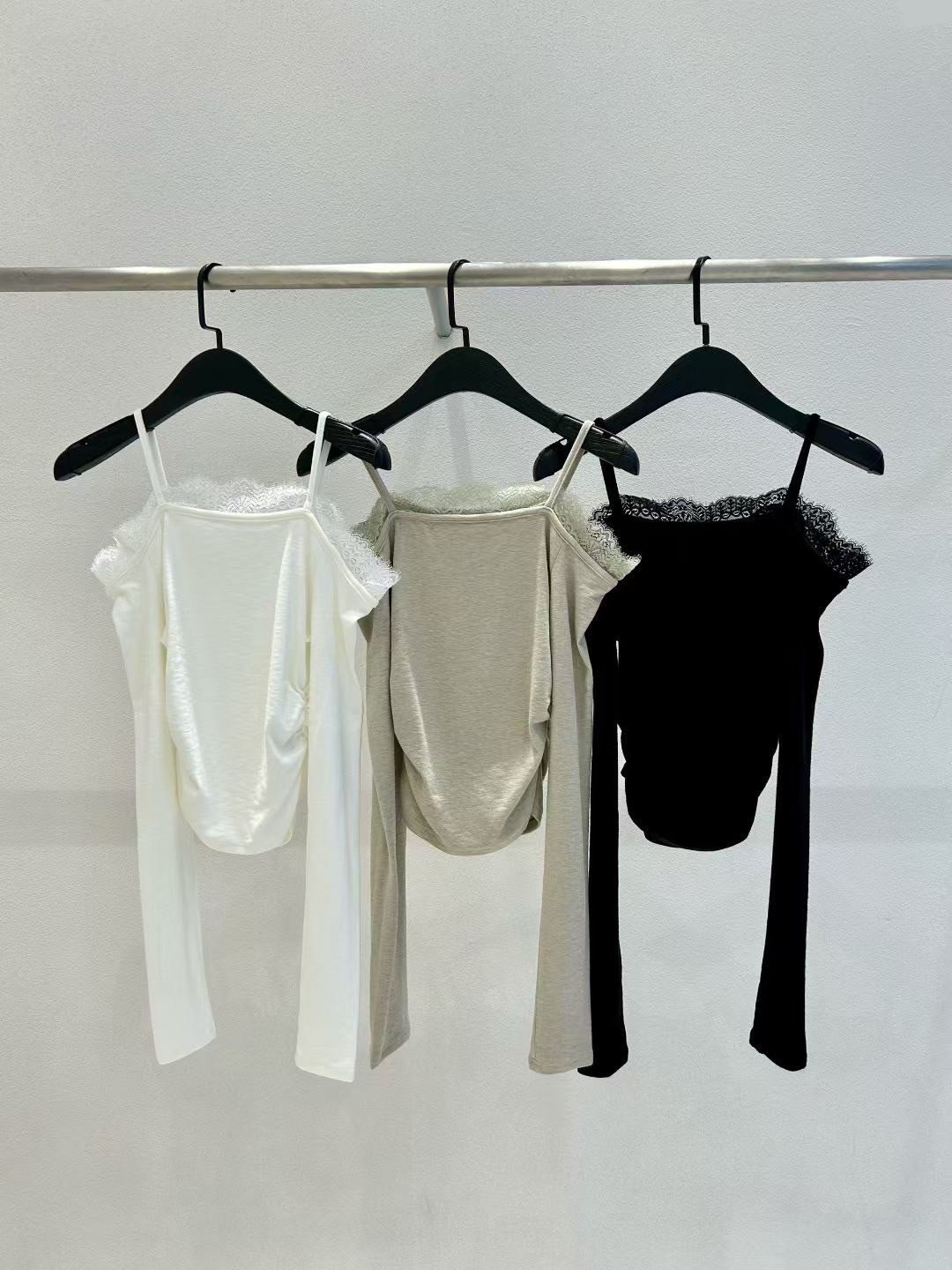 細肩帶露肩滾邊蕾絲長袖上衣 / 3色