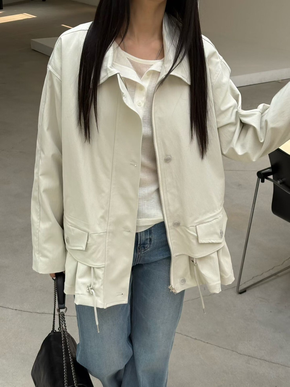 #AF117裙襬造型特色風衣(淺灰/深藍)