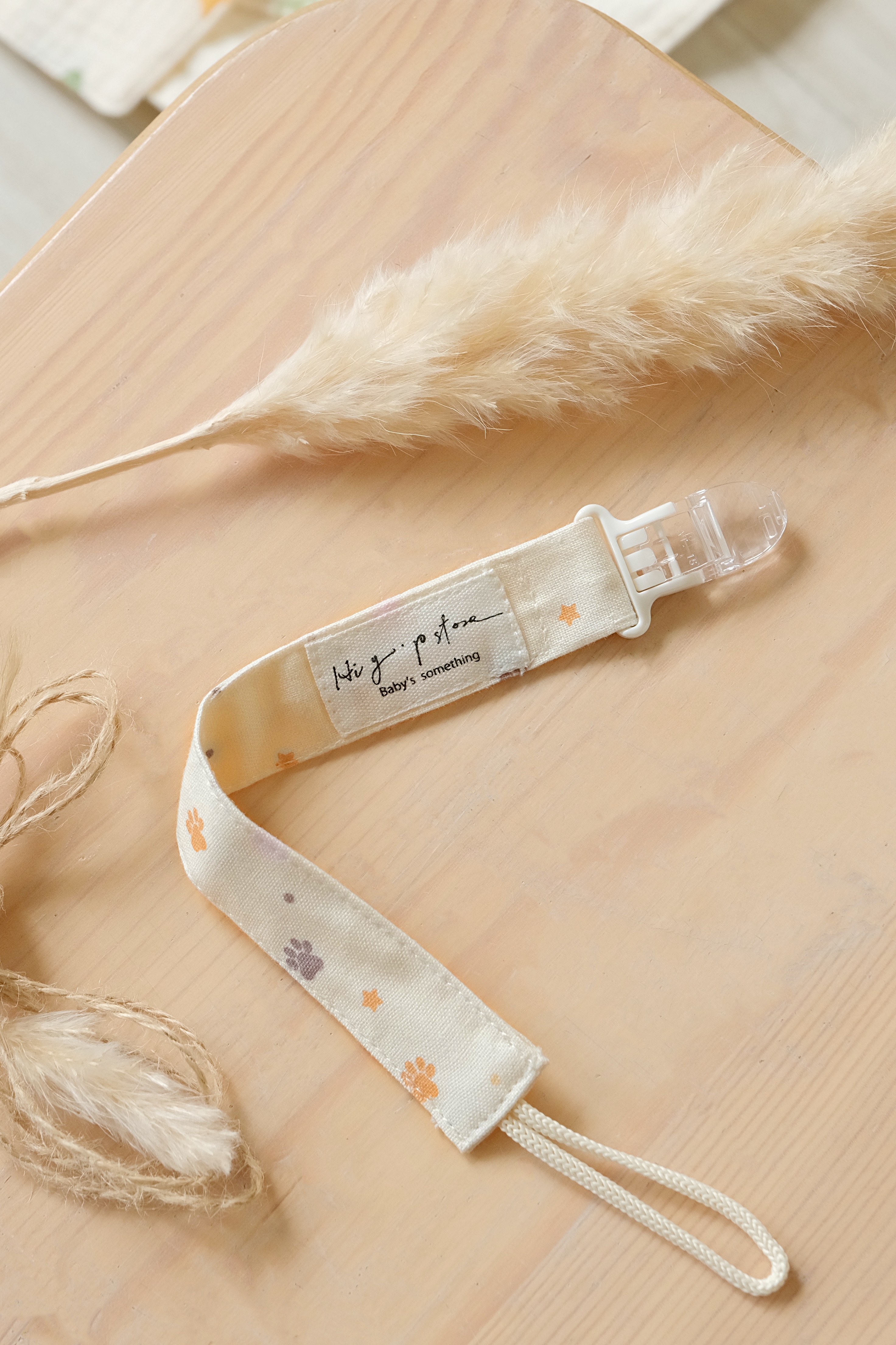 Hi Y.P store-鱷魚夾-獨家設計款-汪汪足跡