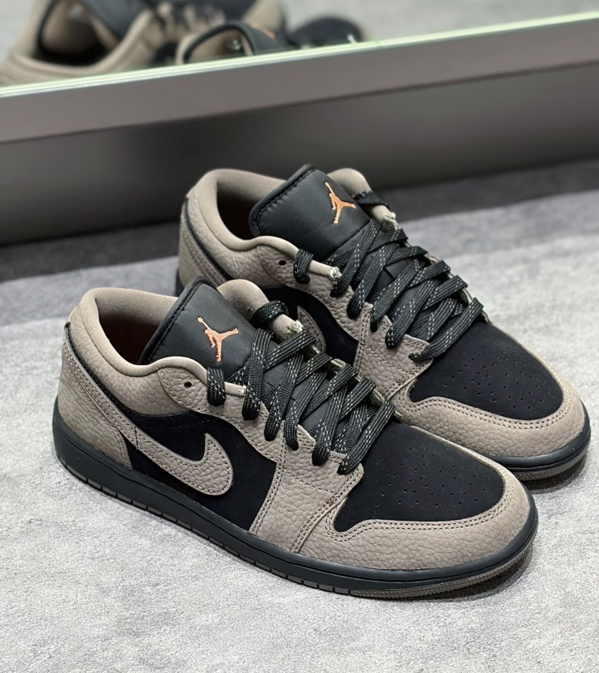 NIKE 休閒鞋 AIR JORDAN 1 Low SE  摩卡棕 倒勾平替 男 IB7109-005