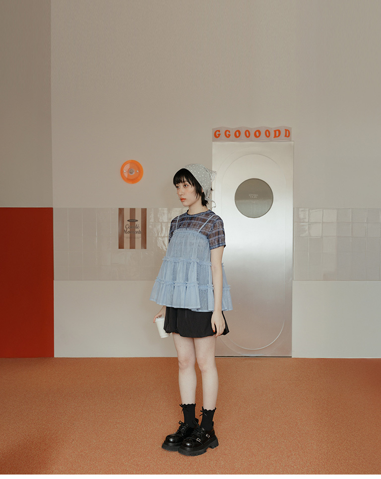 Floral lace plaid triangular scarf, available in two colors.【07130056】in stock+pre-order