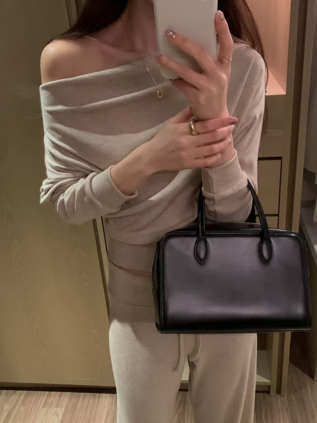 抓摺感露肩上衣+綁帶合身長褲SET / 3色