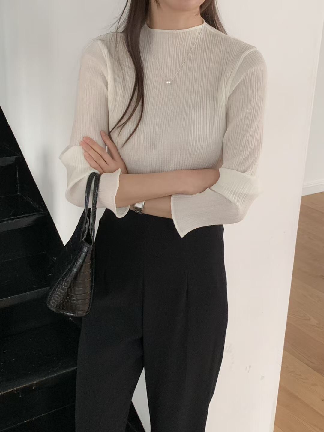 優雅女子直線織紋感後釦式上衣 / 3色