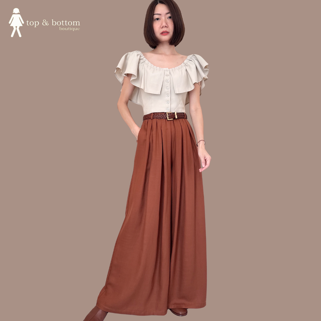 OFF SHOULDER FRILLS BUTTON CROP TOP