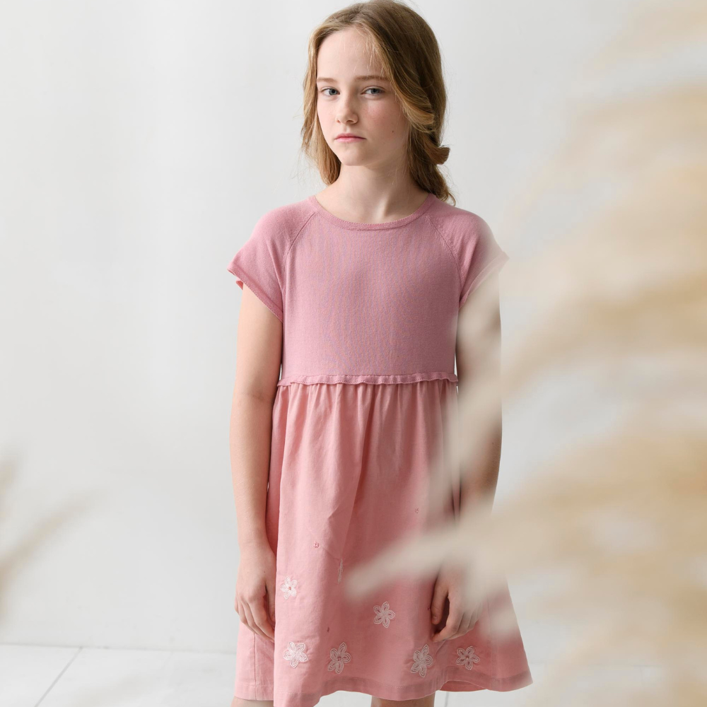 PIPPY 素雅高腰繡花連身裙洋裝 粉紅