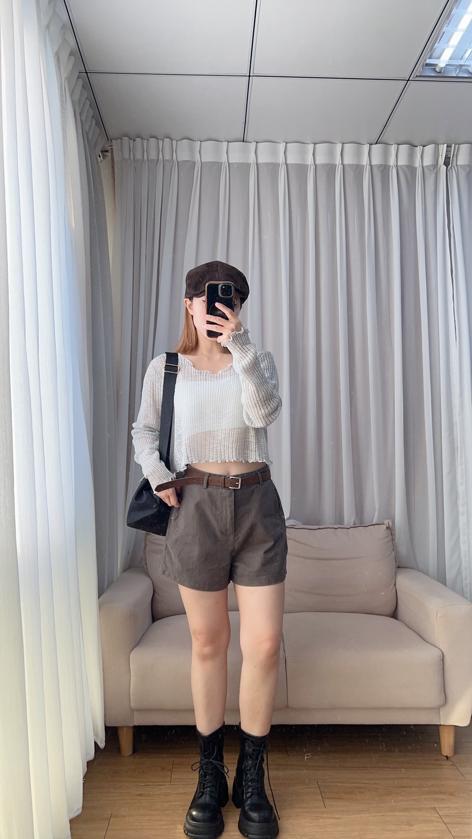 附皮帶後鬆緊牛仔短褲