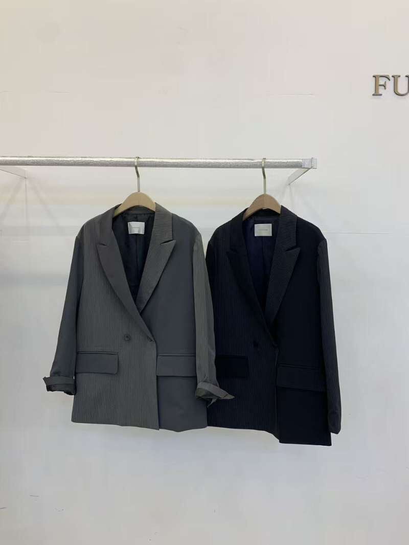FP6039 人造絲不規則撞色拼接西裝外套