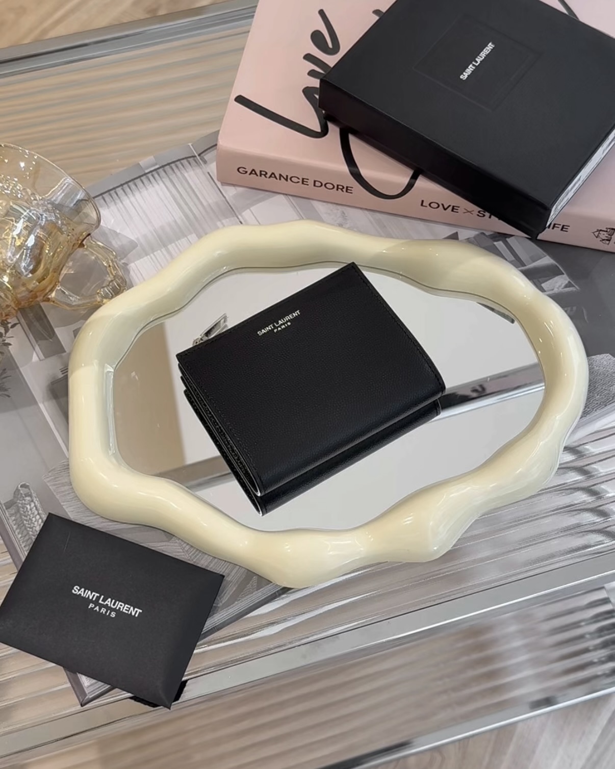 YSL｜牛皮一字拉鍊對開短夾 黑銀