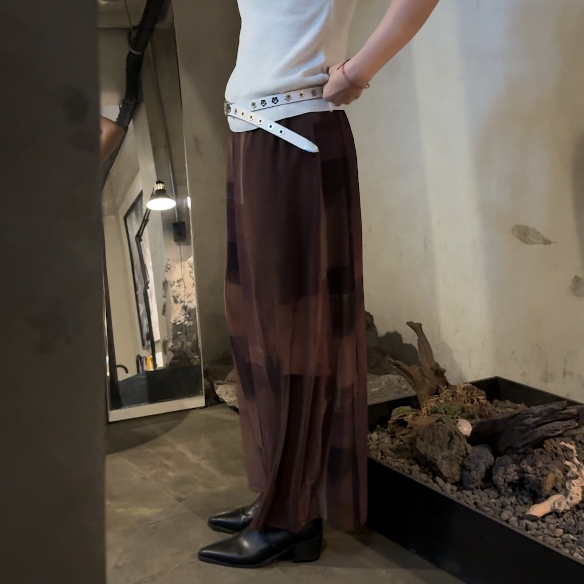 RS07 美術生的半透膚渲染裙