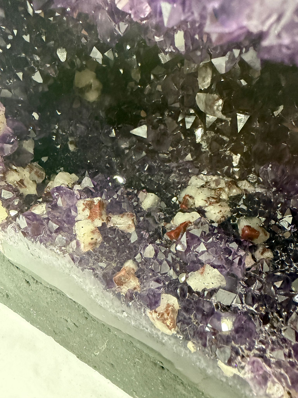 WH060 SSP04 (巴西特級「金禾方解石」富貴山峰) 約 24 × 22 cm 約 9 kg