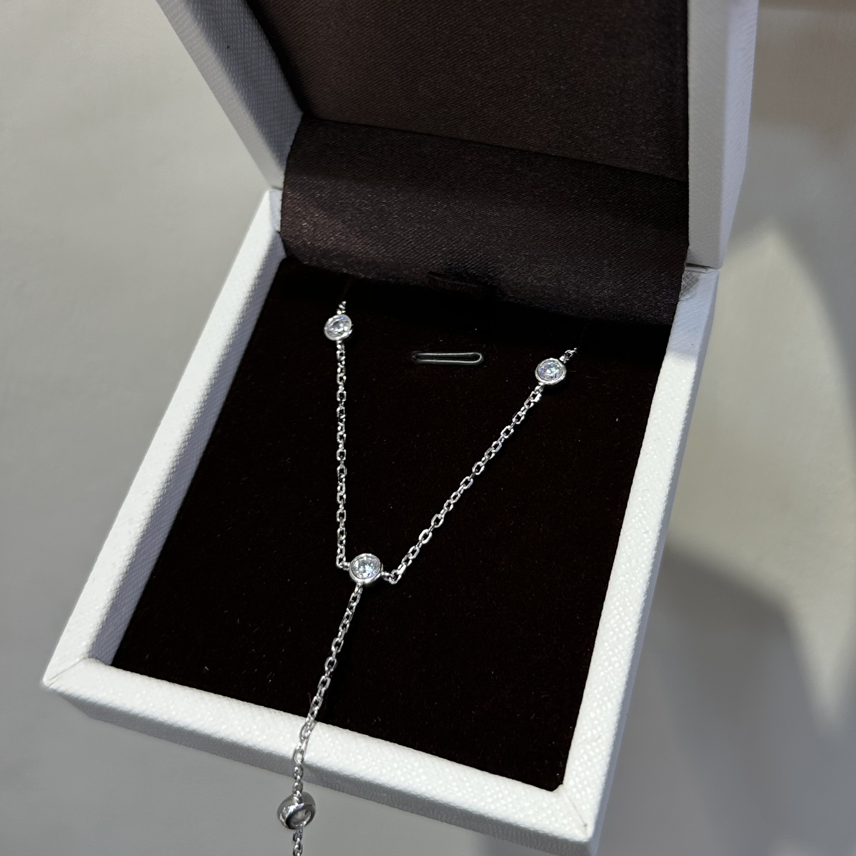 V122【輕奢】分布式包框圓鑽純銀Y字鏈