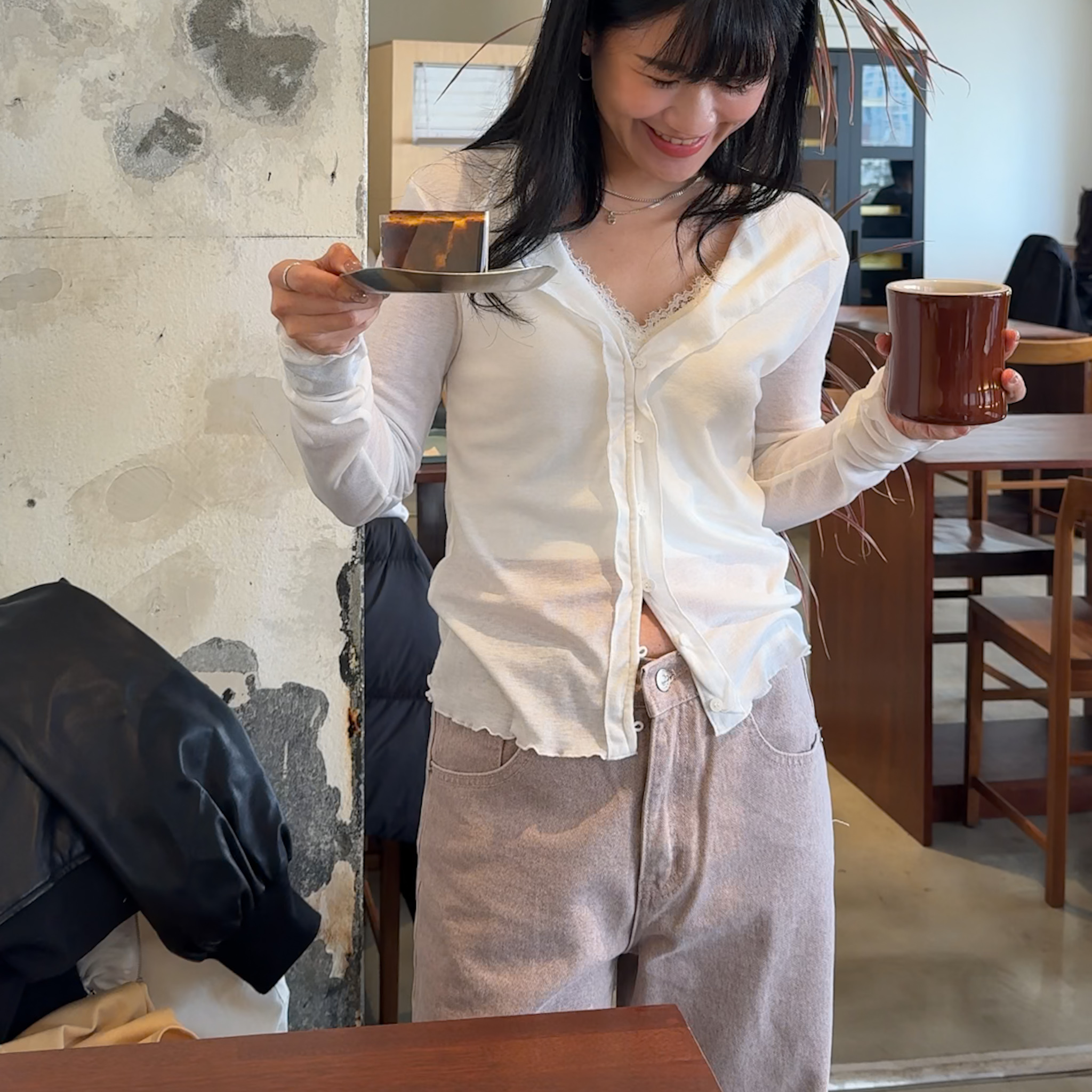 RS11 Tencel花邊小性感透膚開衫(白/黑)