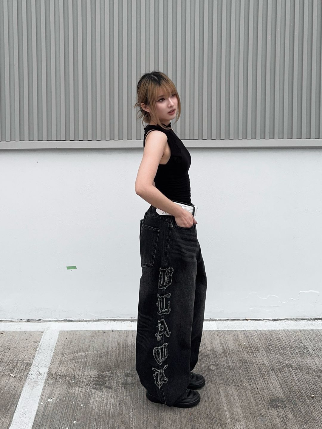 拼布感歌德字體牛仔寬褲