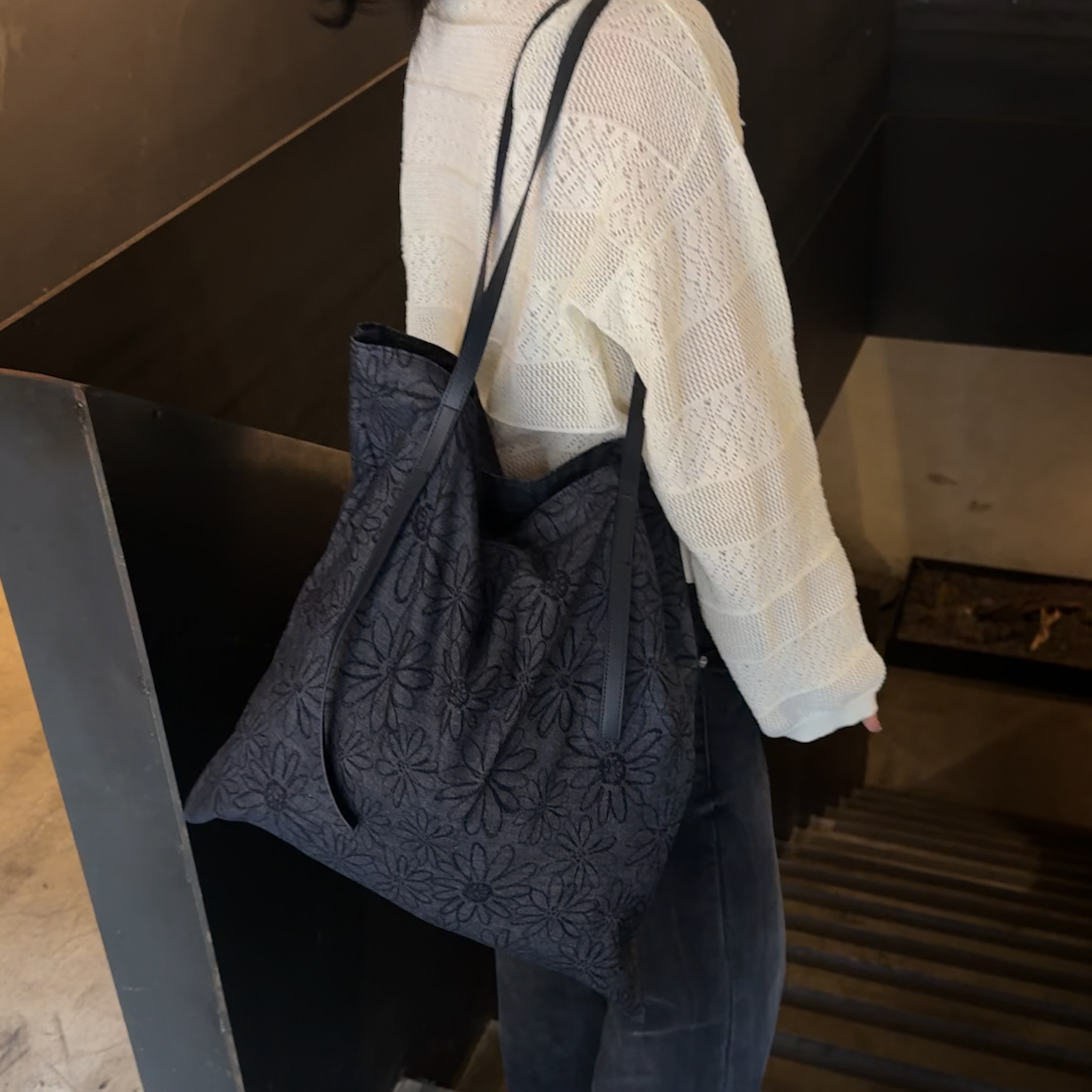 RS16 滿版花花紋帆布包(米/灰藍)