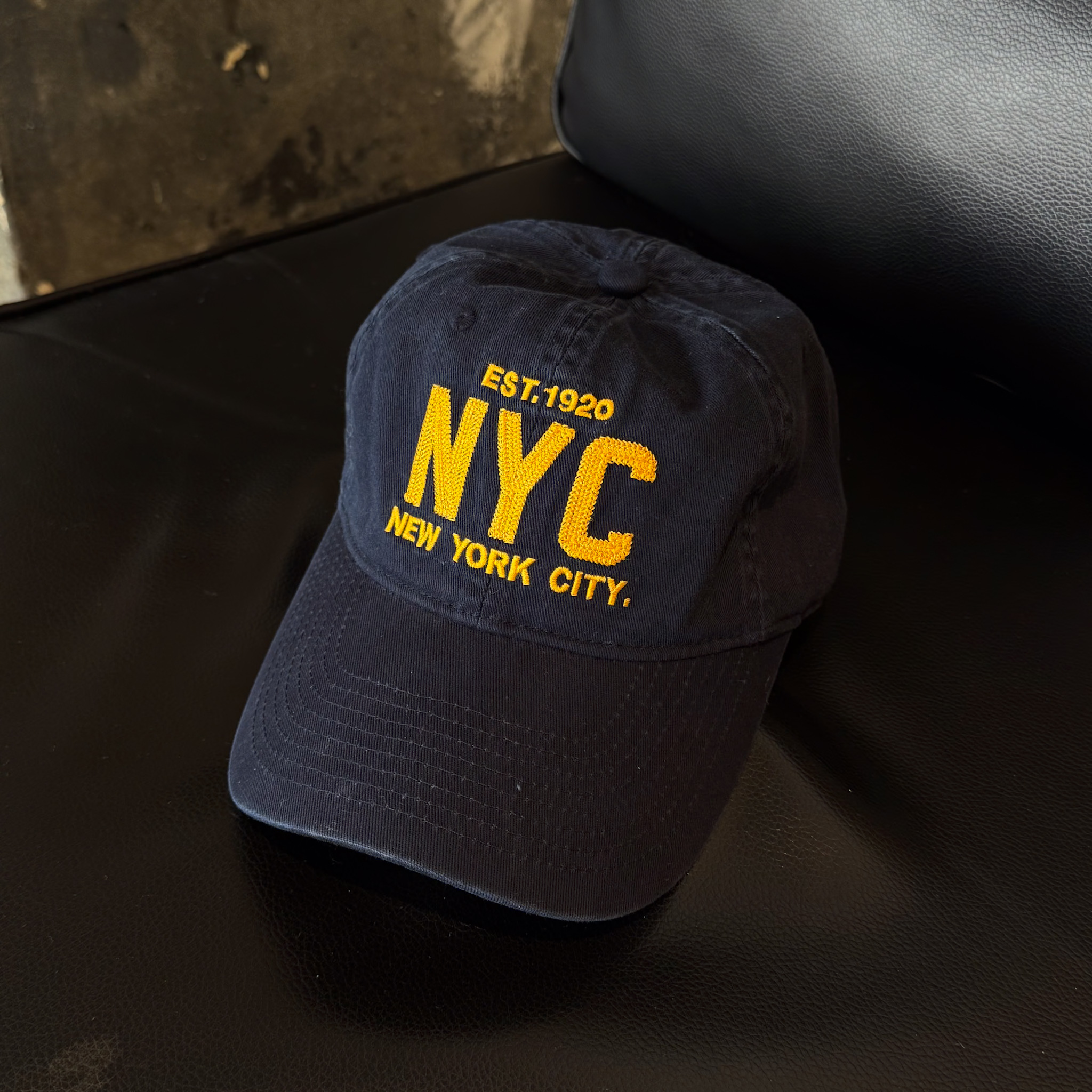 RS19 NYC刺繡棒球帽(藍/紅，無折扣)