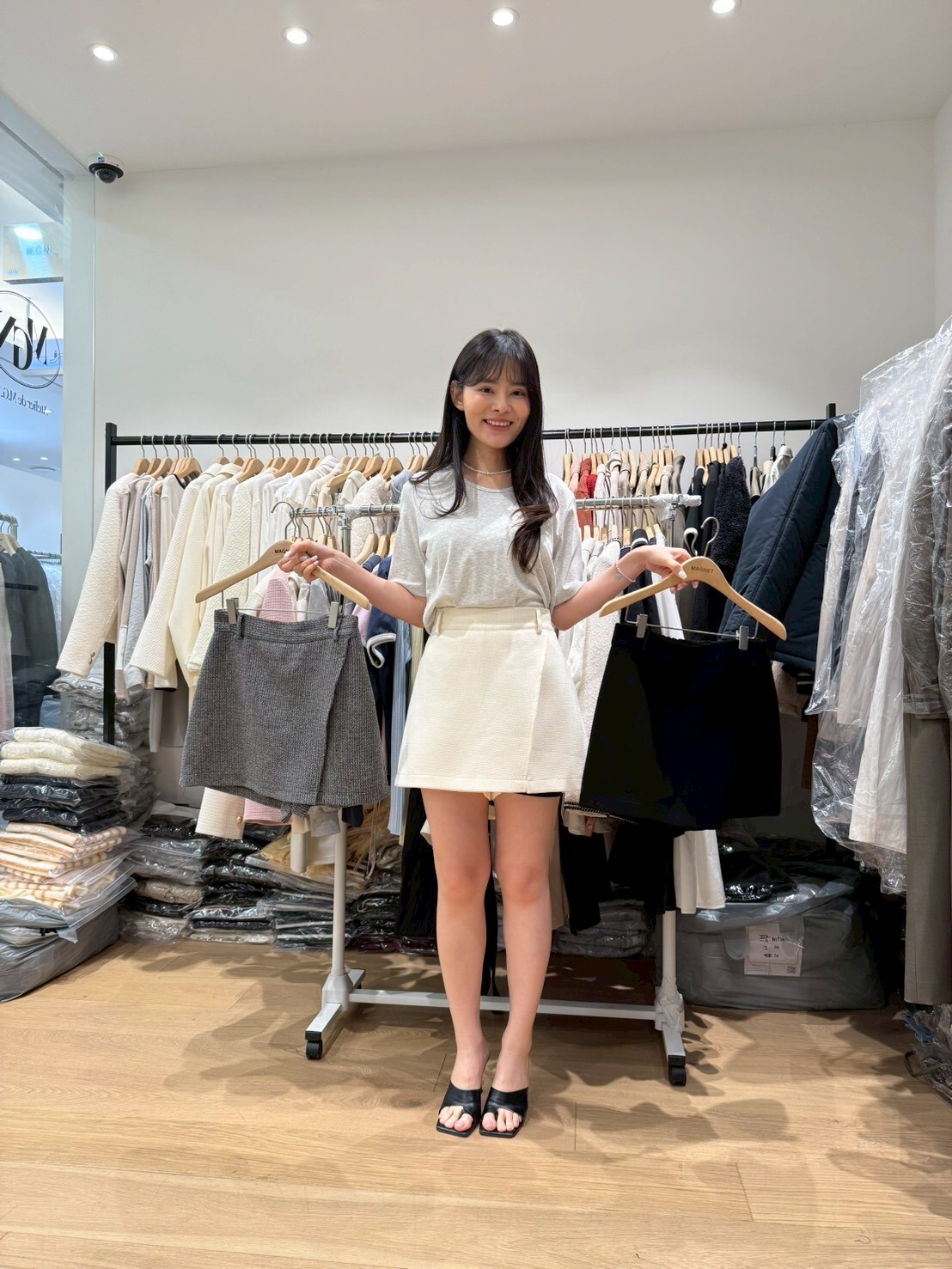 MN6015 前頁包臀顥腿長短褲