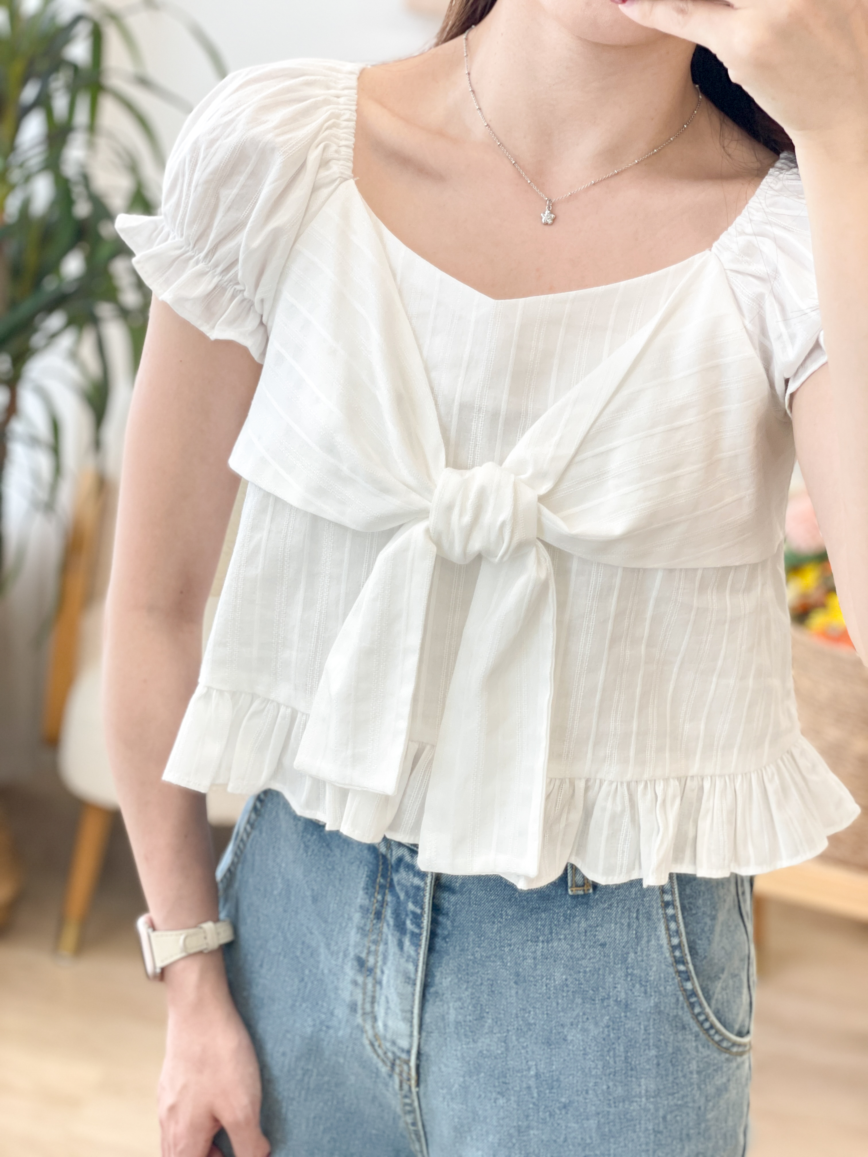 T1488 Jolly Front Tie Blouse