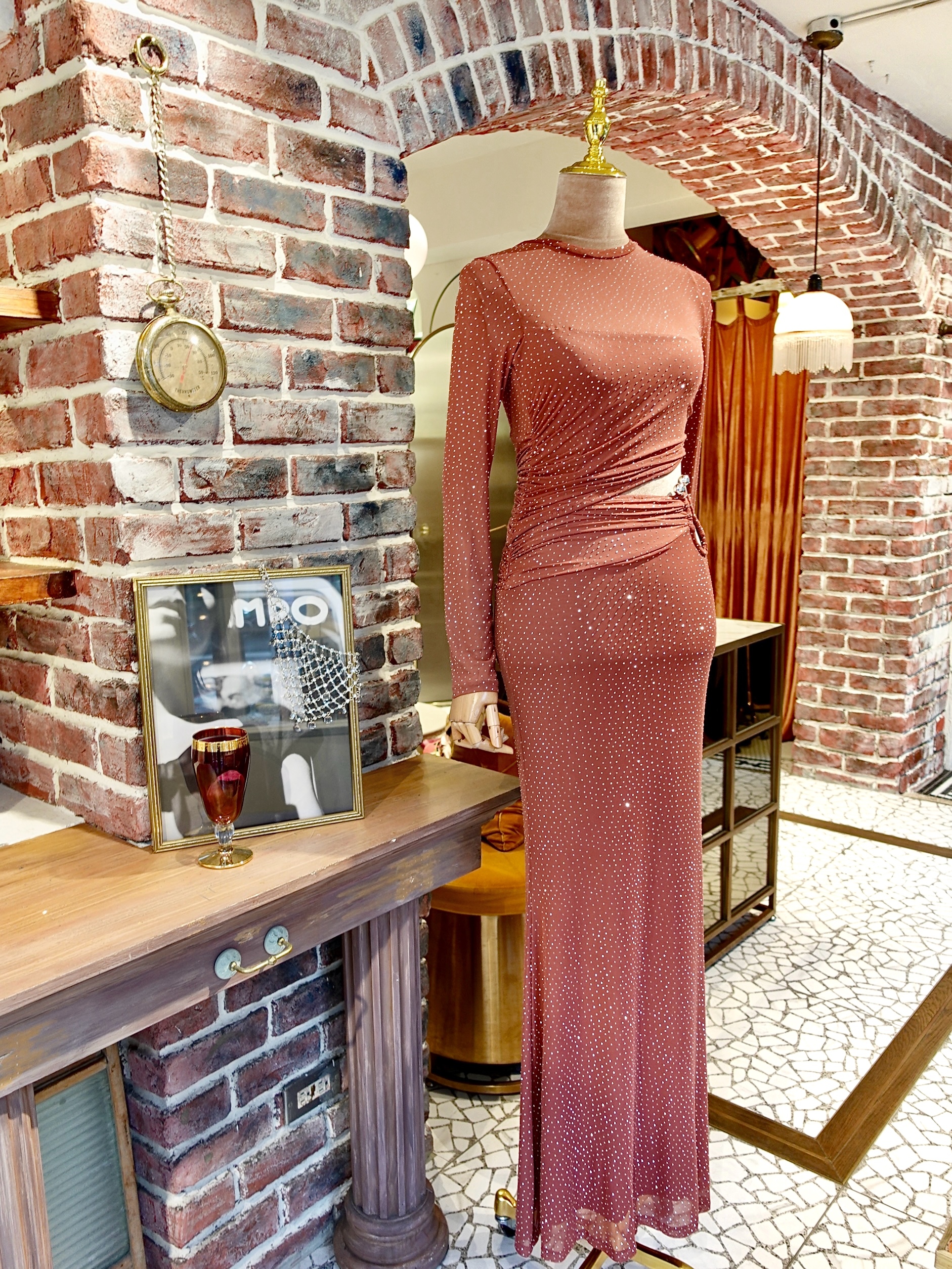 Marsala腮紅粉色燙鑽Cutout露腰Maxi Dress