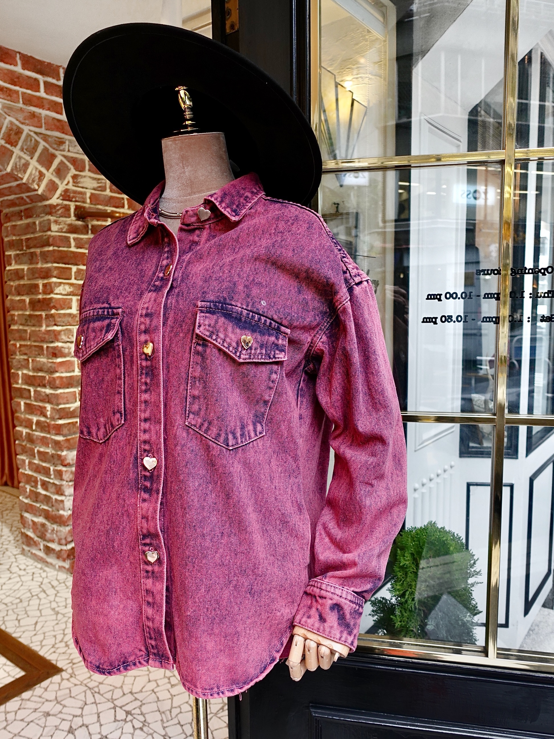 Pink Denim水洗粉紅色愛心鈕扣長牛仔襯衫+ 高腰短褲套装