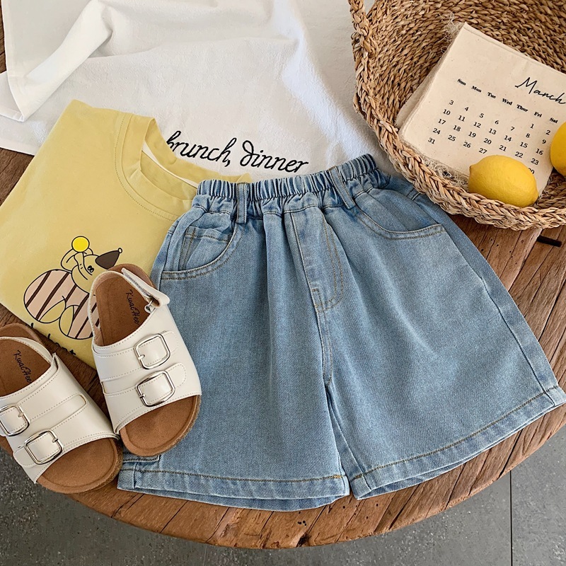 單側口袋牛仔短褲