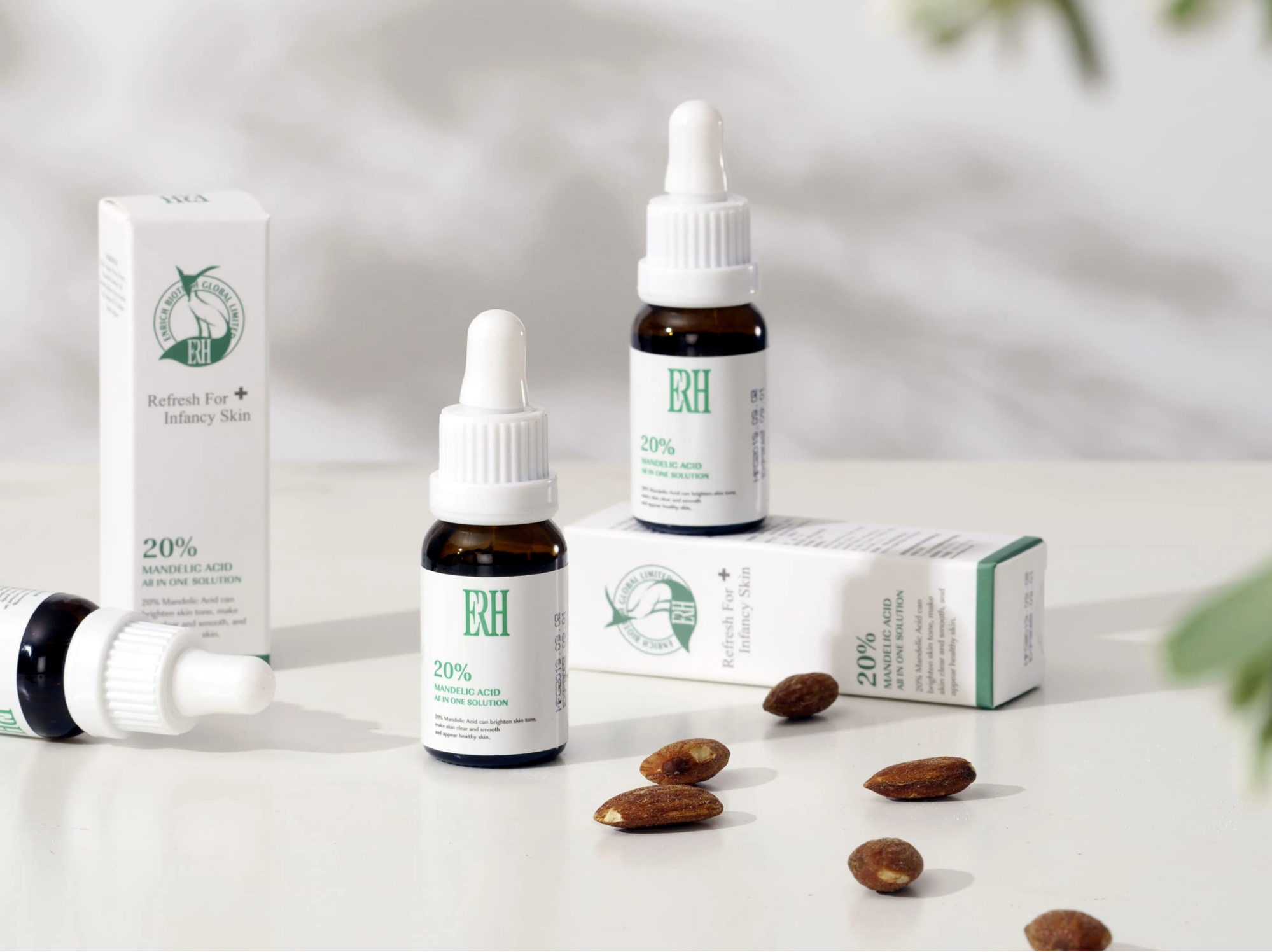 20% 杏仁酸煥膚美白精華液:高濃度杏仁酸搭配緩釋技術的煥膚保養品