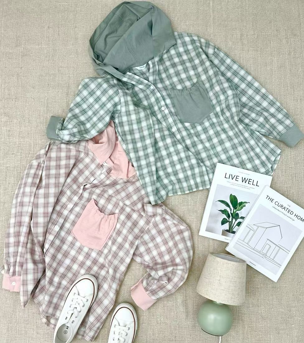 RF6002 休閒格紋鈕扣連帽長袖襯衫