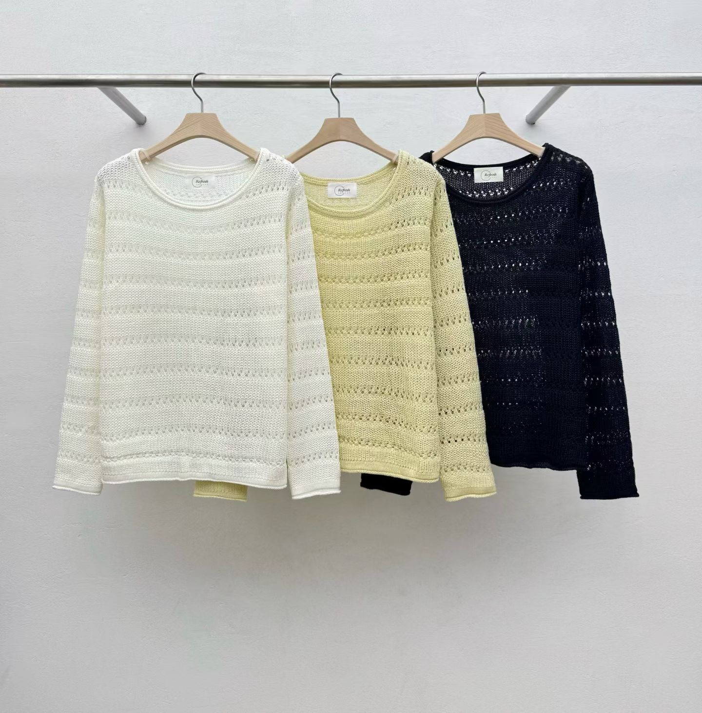 RF6003 鏤空針織花紋洞洞上衣