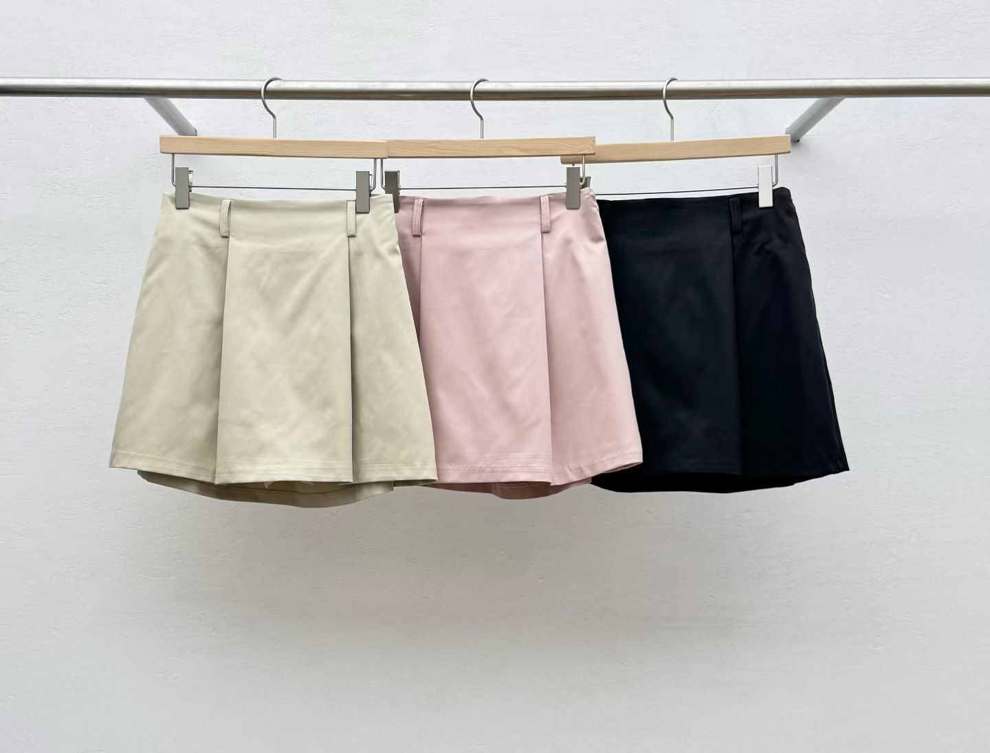 RF6007 雙壓摺學院風短裙