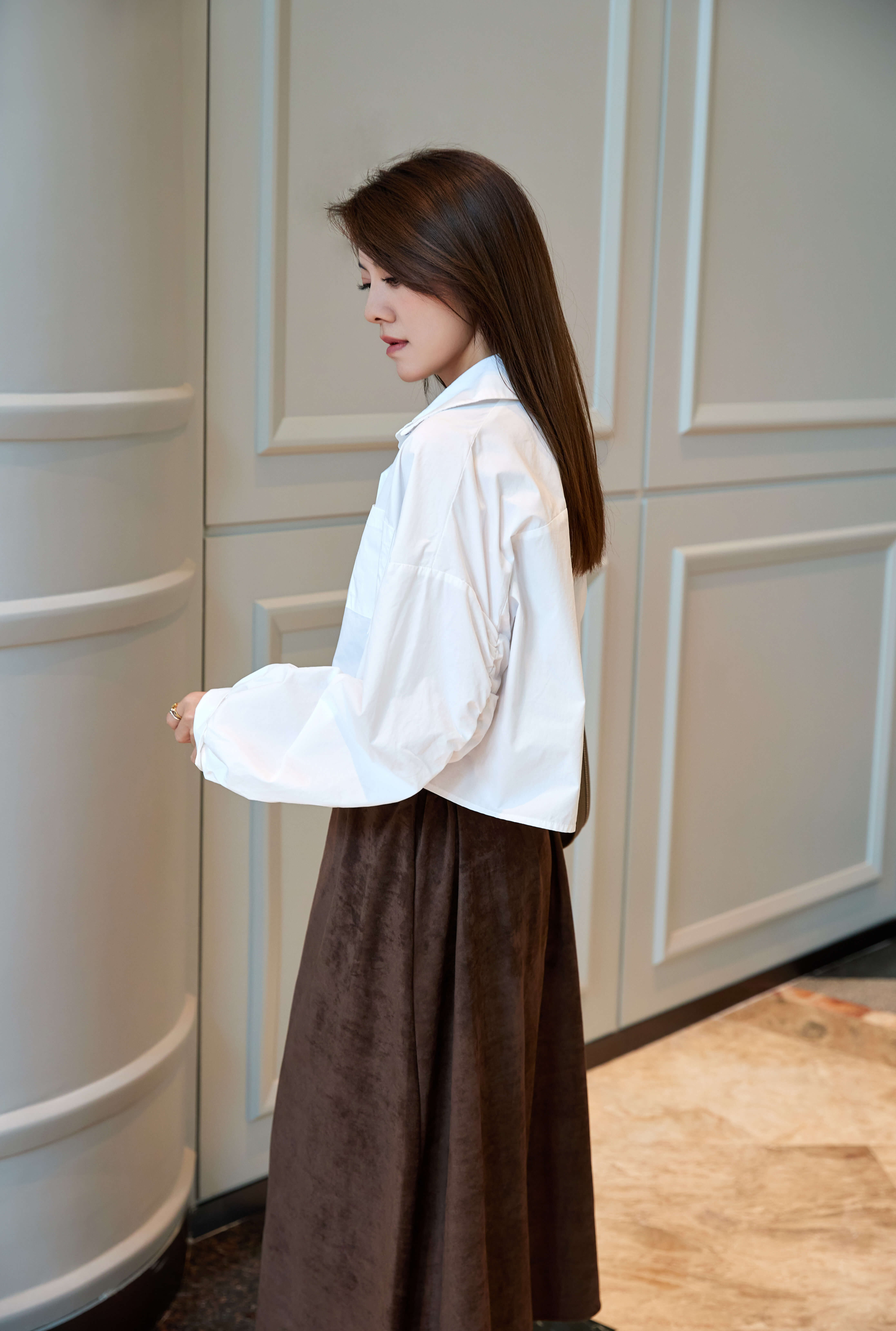 Ruffed Sleeve Cropped Oversized Shirt_SH263L21