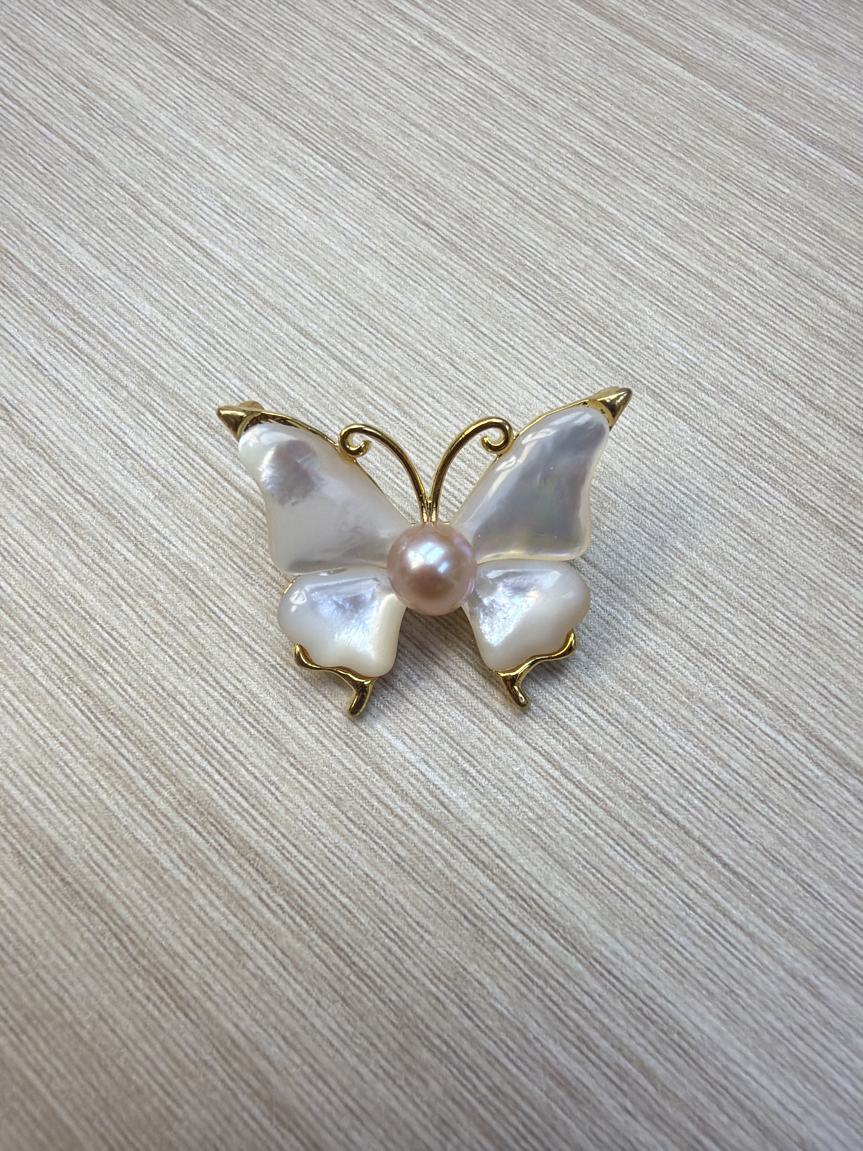 RK16 銅配件+淡水珍珠 蝴蝶扣針 (XZR0495011)