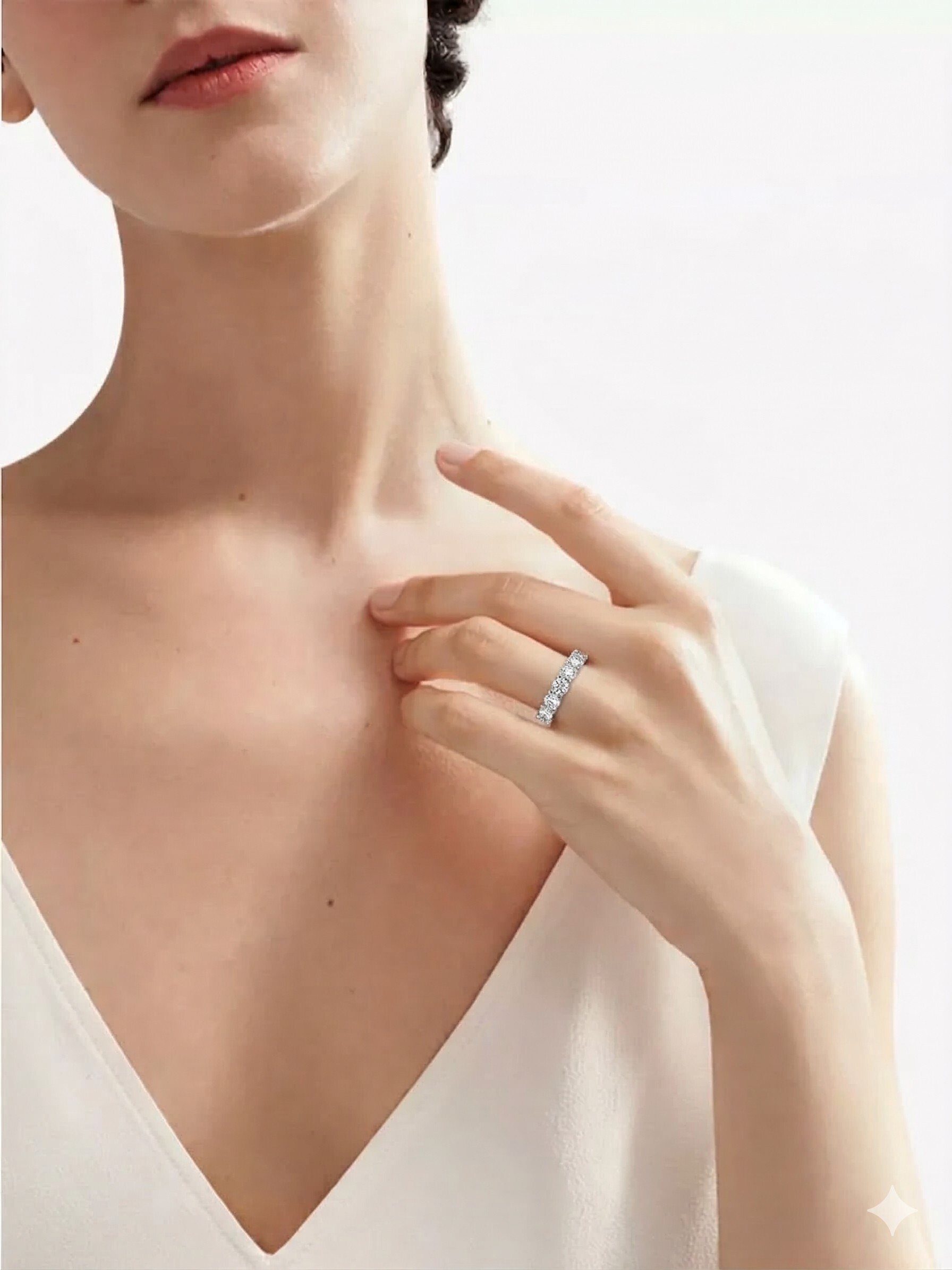 全新18K白金1卡8份鑽石戒指