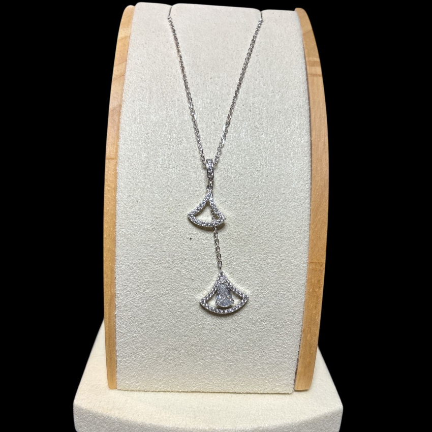 White Ice-Cut Zircon Halo Pendan