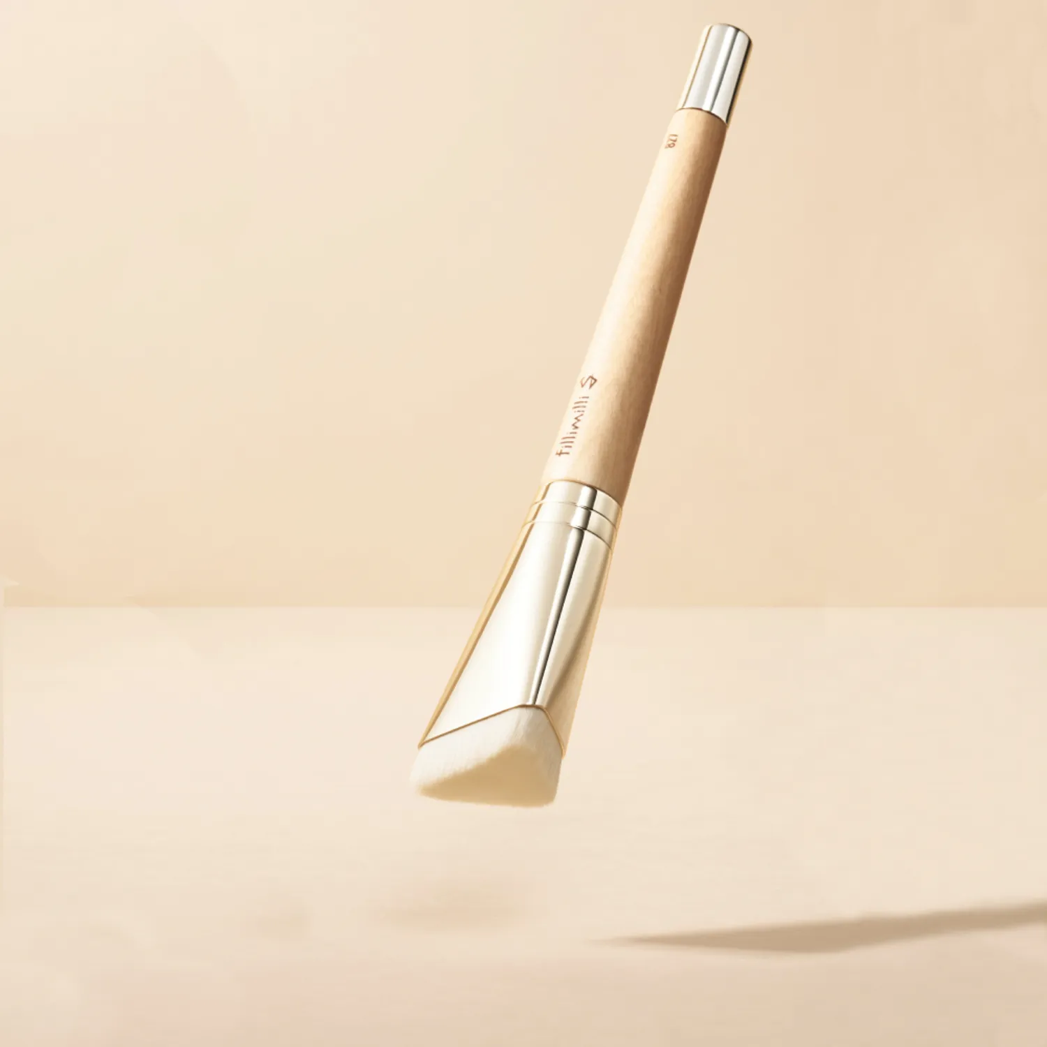 FILLIMILLI S 絲滑濾鏡粉底刷 827