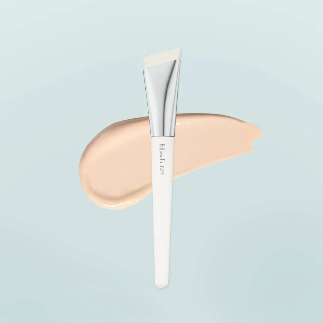 FILLIMILLI S 絲滑濾鏡粉底刷 827