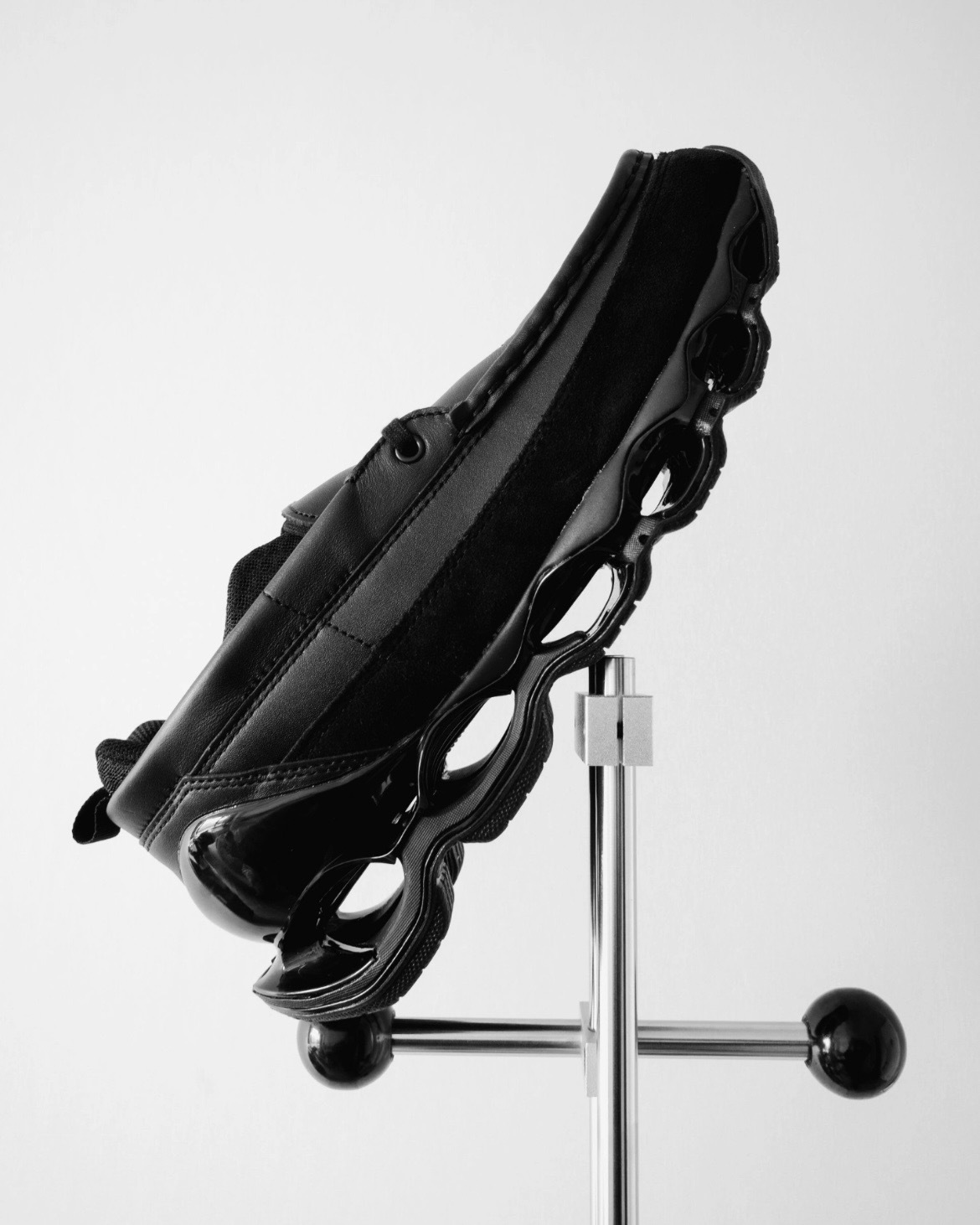 (預訂) MIZUNO Wave Prophecy Moc - D1GD261401