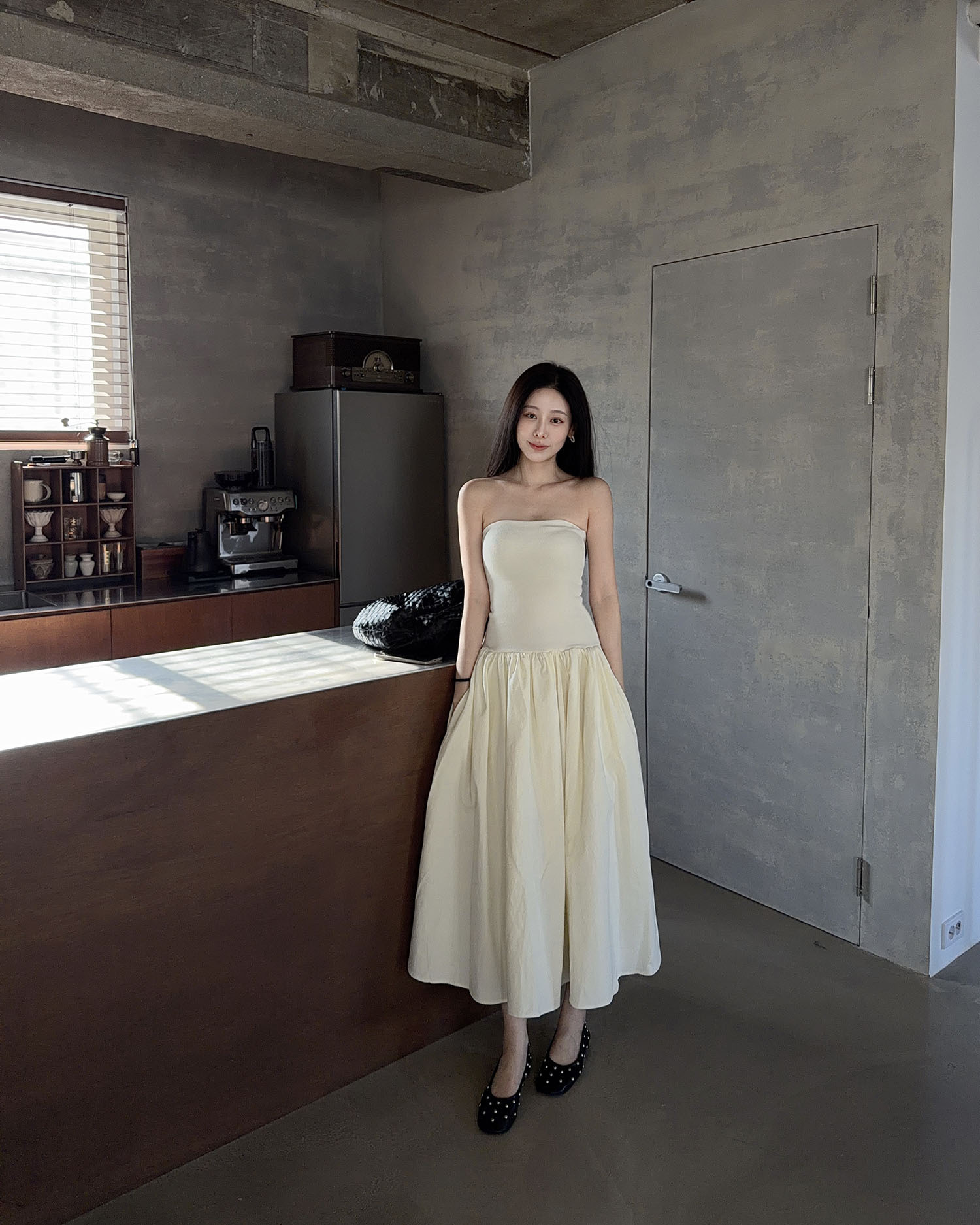 S3029 平口連身口袋傘裙 / 米白