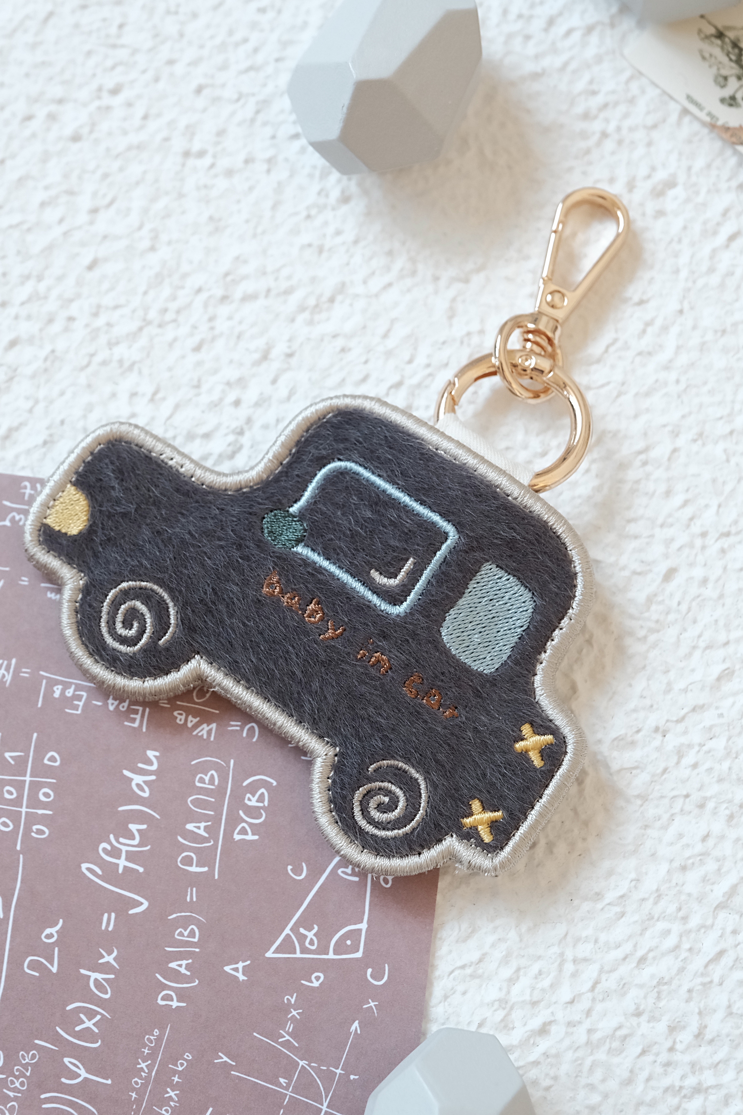 Hi Y.P store-刺繡鑰匙圈-獨家設計-寶貝的小汽車-深藍