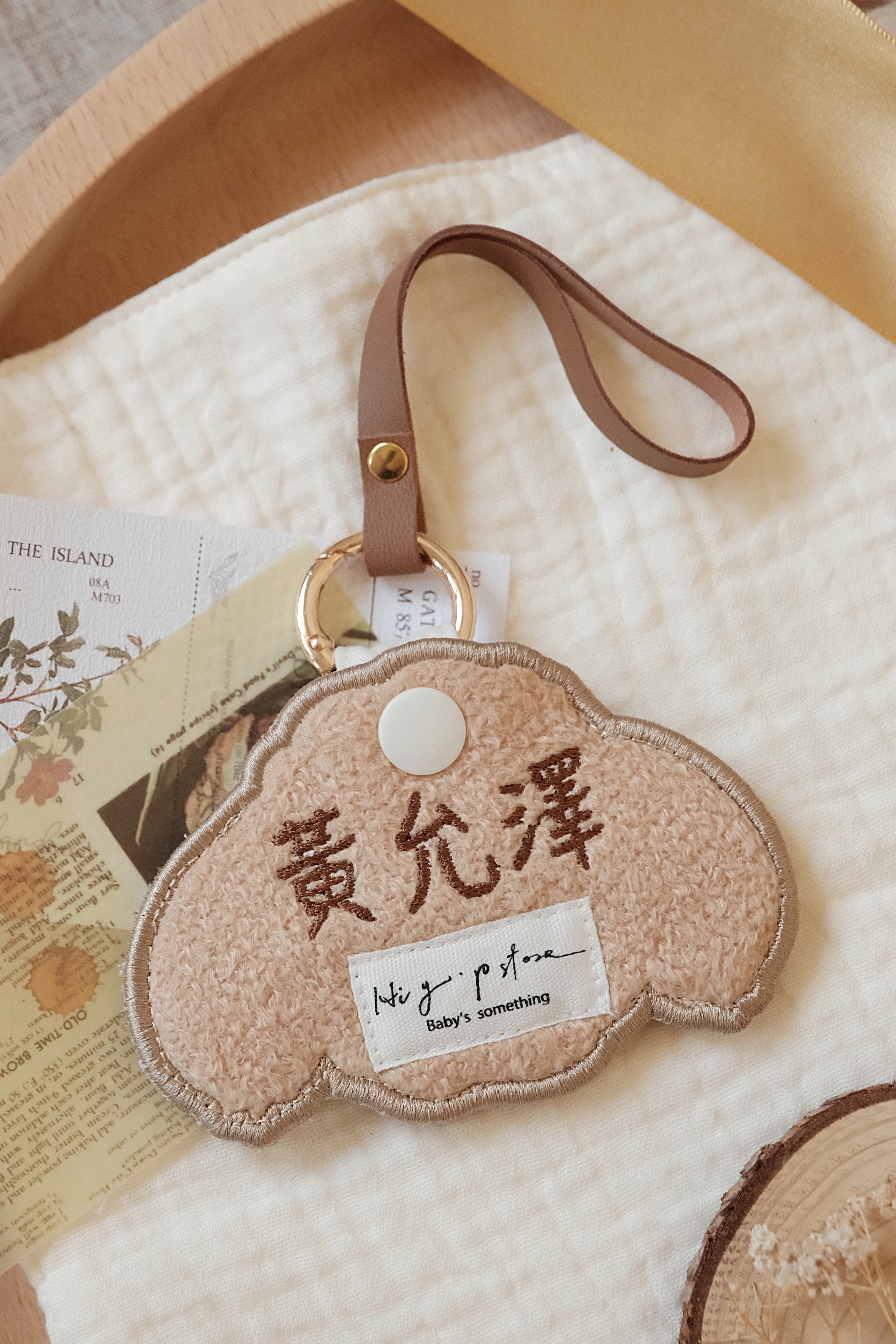 Hi Y.P store-刺繡萬用皮飾-獨家設計-汪汪貴賓