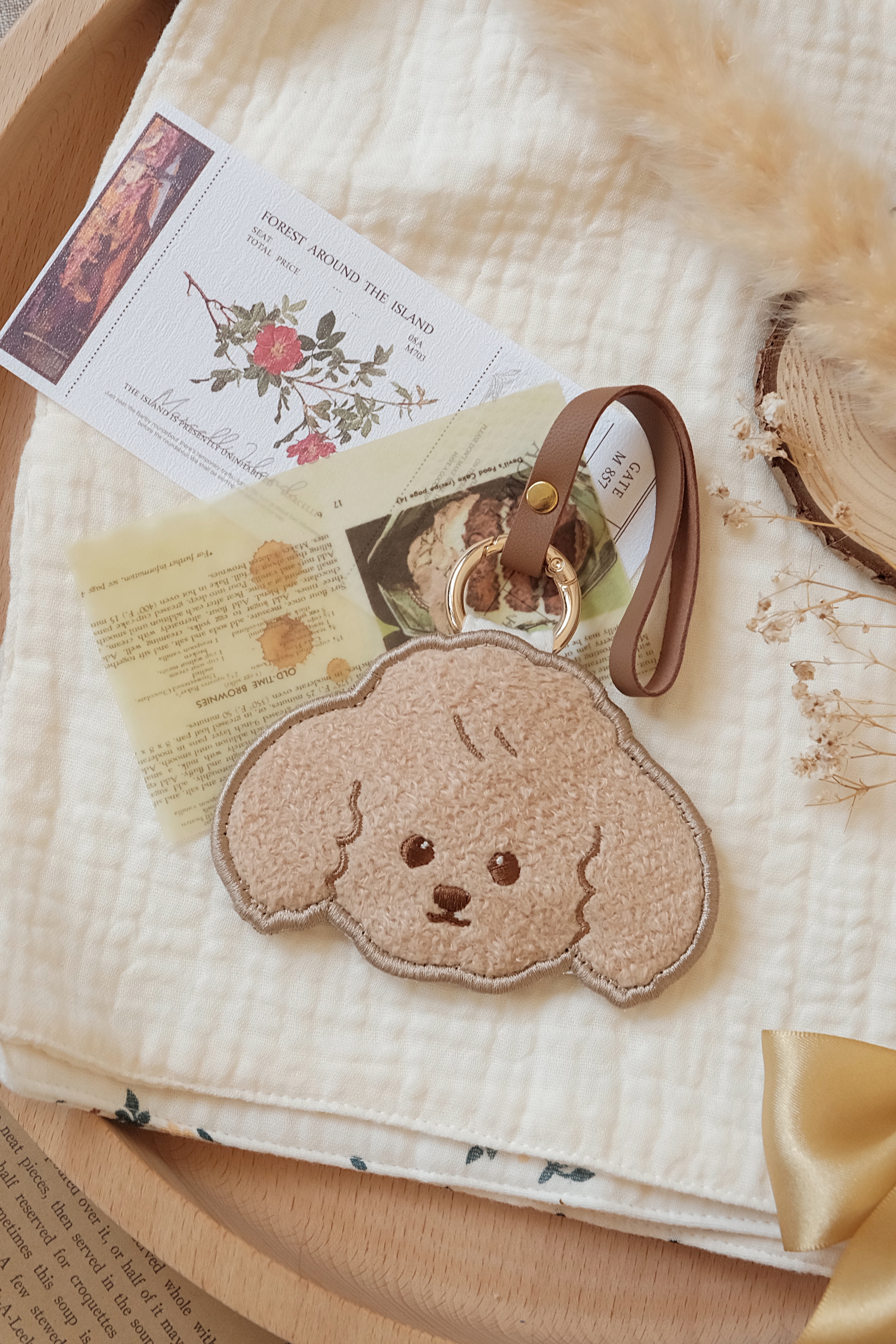 Hi Y.P store-刺繡萬用皮飾-獨家設計-汪汪貴賓