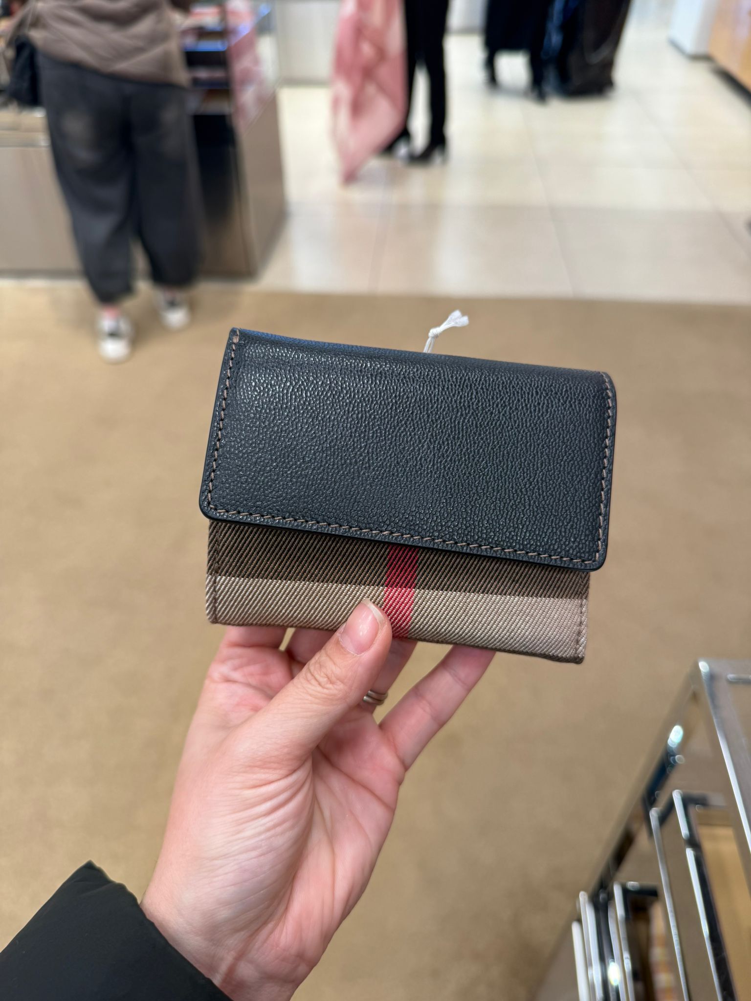 LYS01381 Burberry 格紋帆布牛皮三摺短銀包