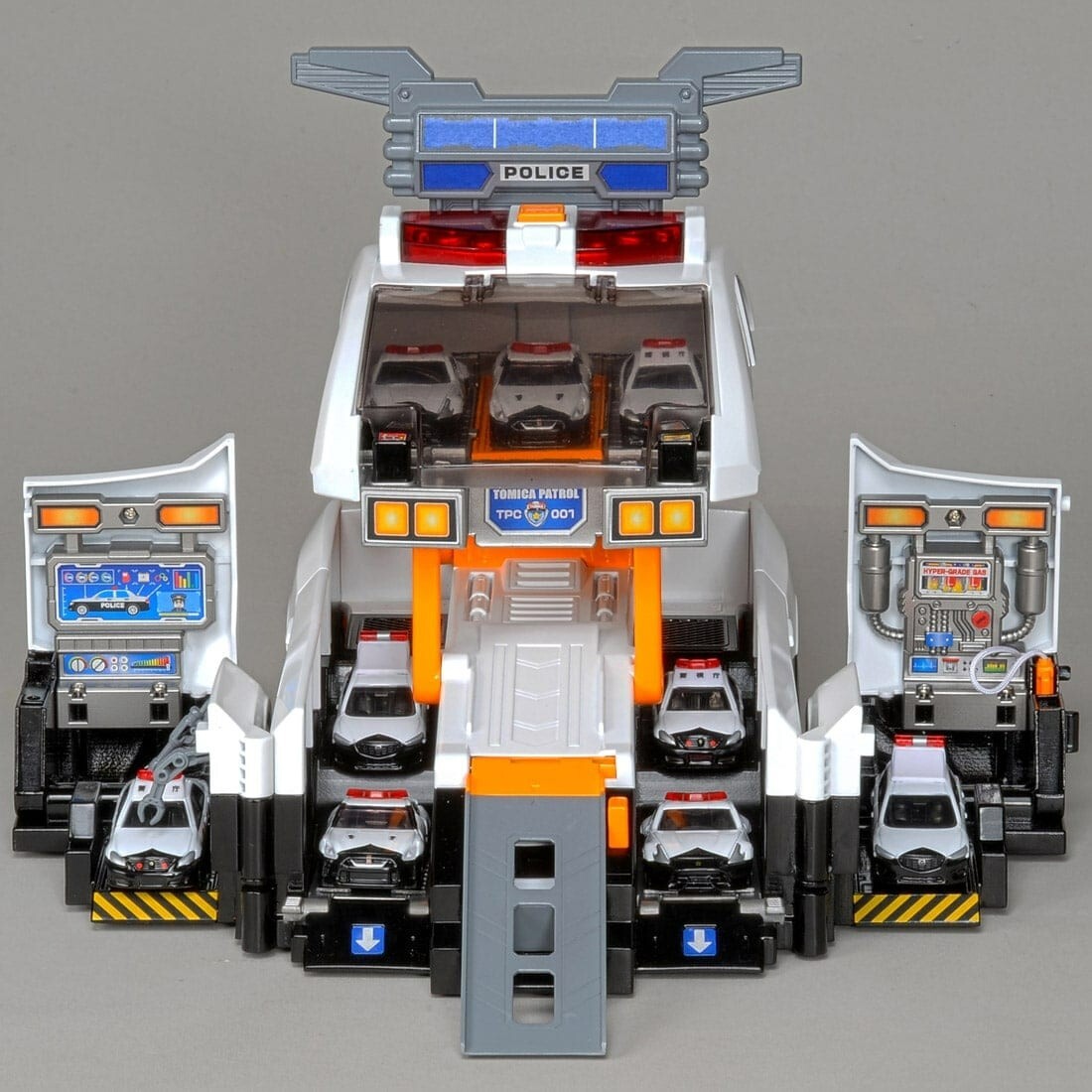 Takara Tomy Tomica Town -變形警車警署