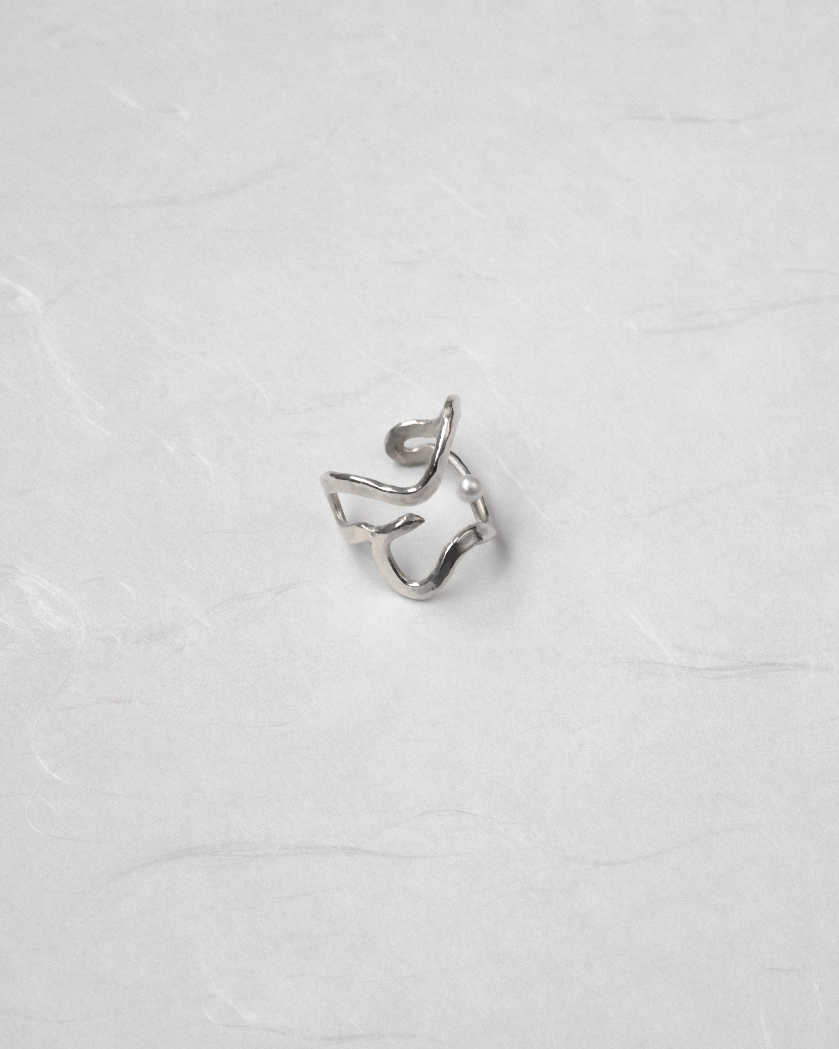 JUelry Human-shaped Ear Hooks (Ring) - Pearl