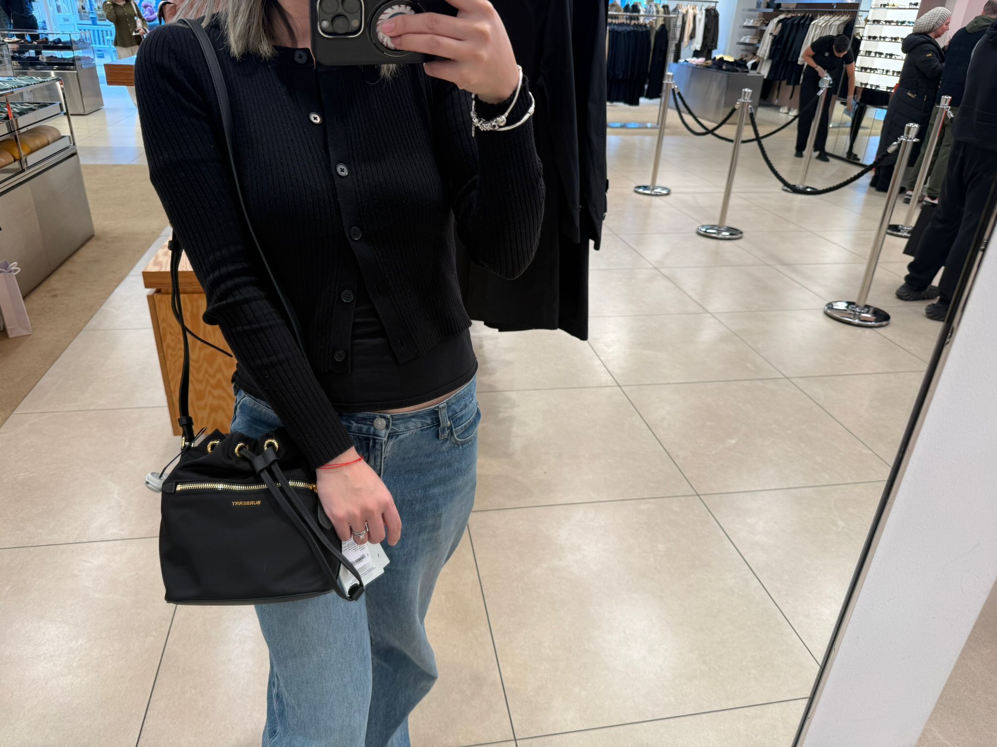 LYS01387 Burberry 尼龍水桶袋