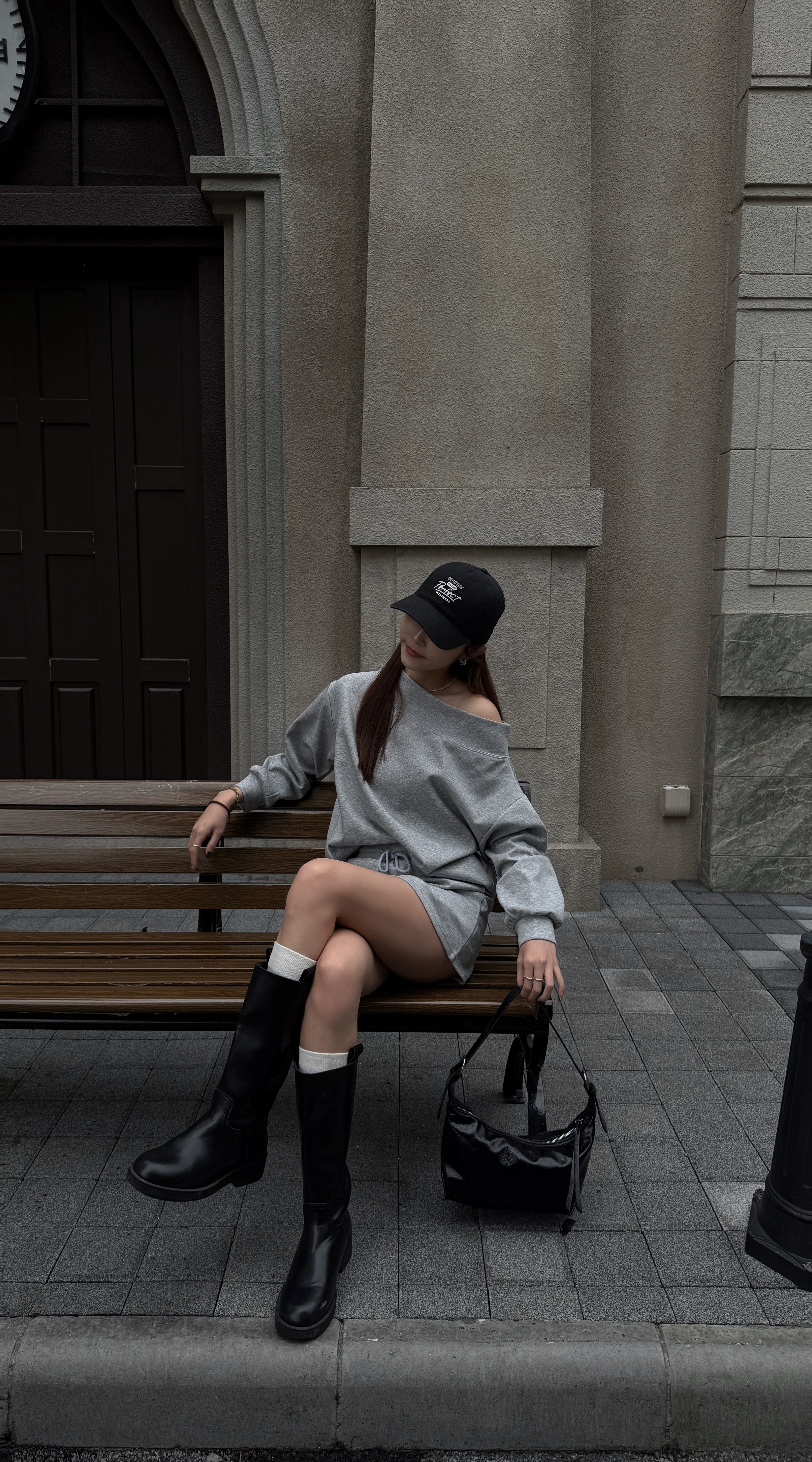 2 way !!一字領斜肩衛衣套裝（ 2 colors )