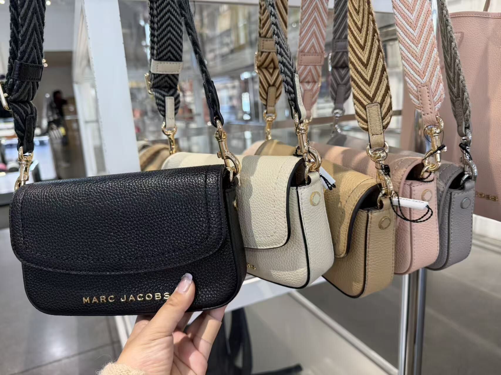 【直播】Marc Jacobs LX031205 荔枝紋斜孭包