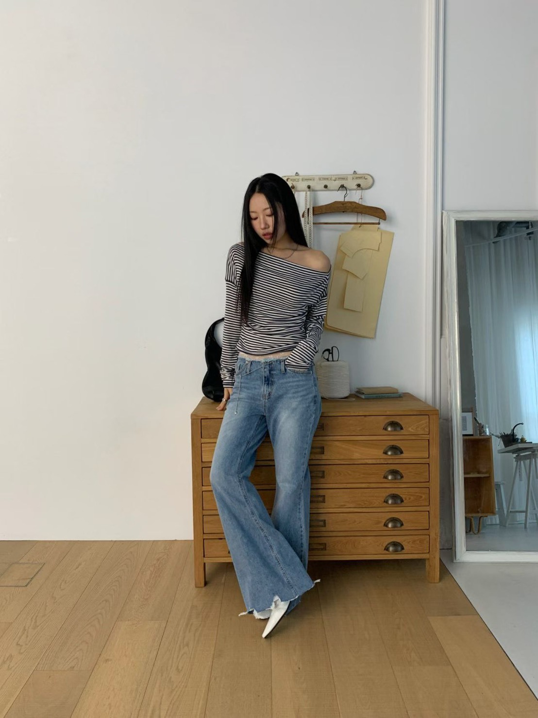 鬚邊不收邊低腰牛仔長褲