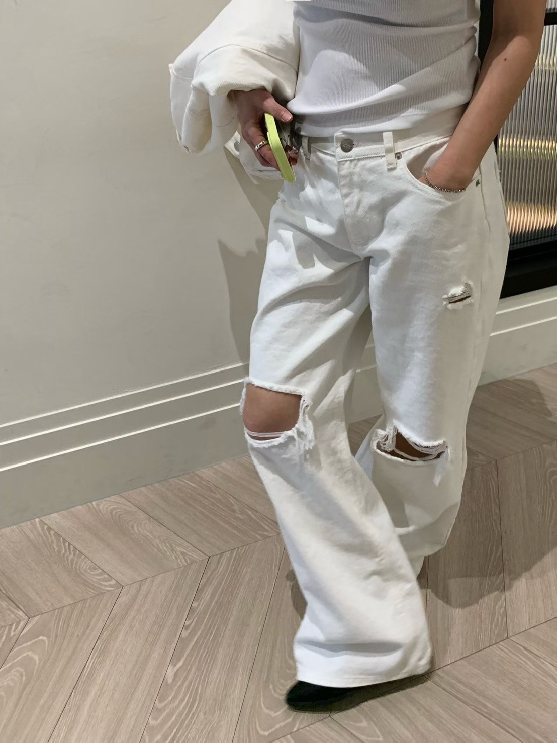 白色破洞牛仔長褲