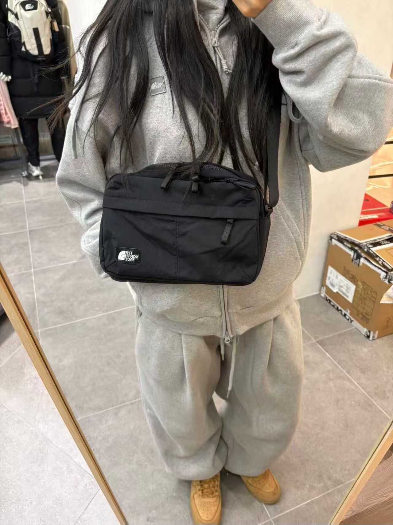 【預購】The North Face TRAVEL CROSS BAG M 側背包 NN2PR87