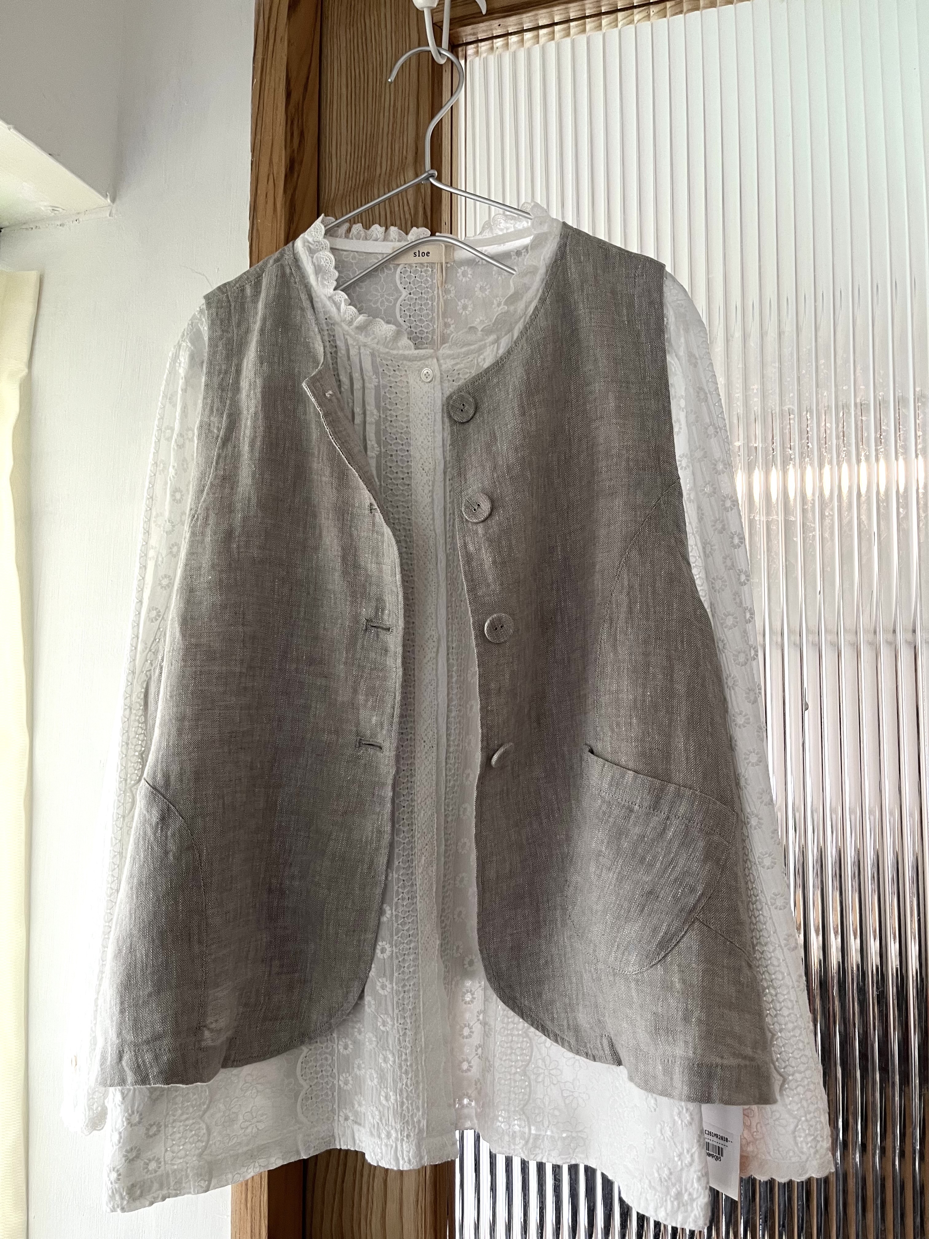 ⑨麻色麻質背心外套