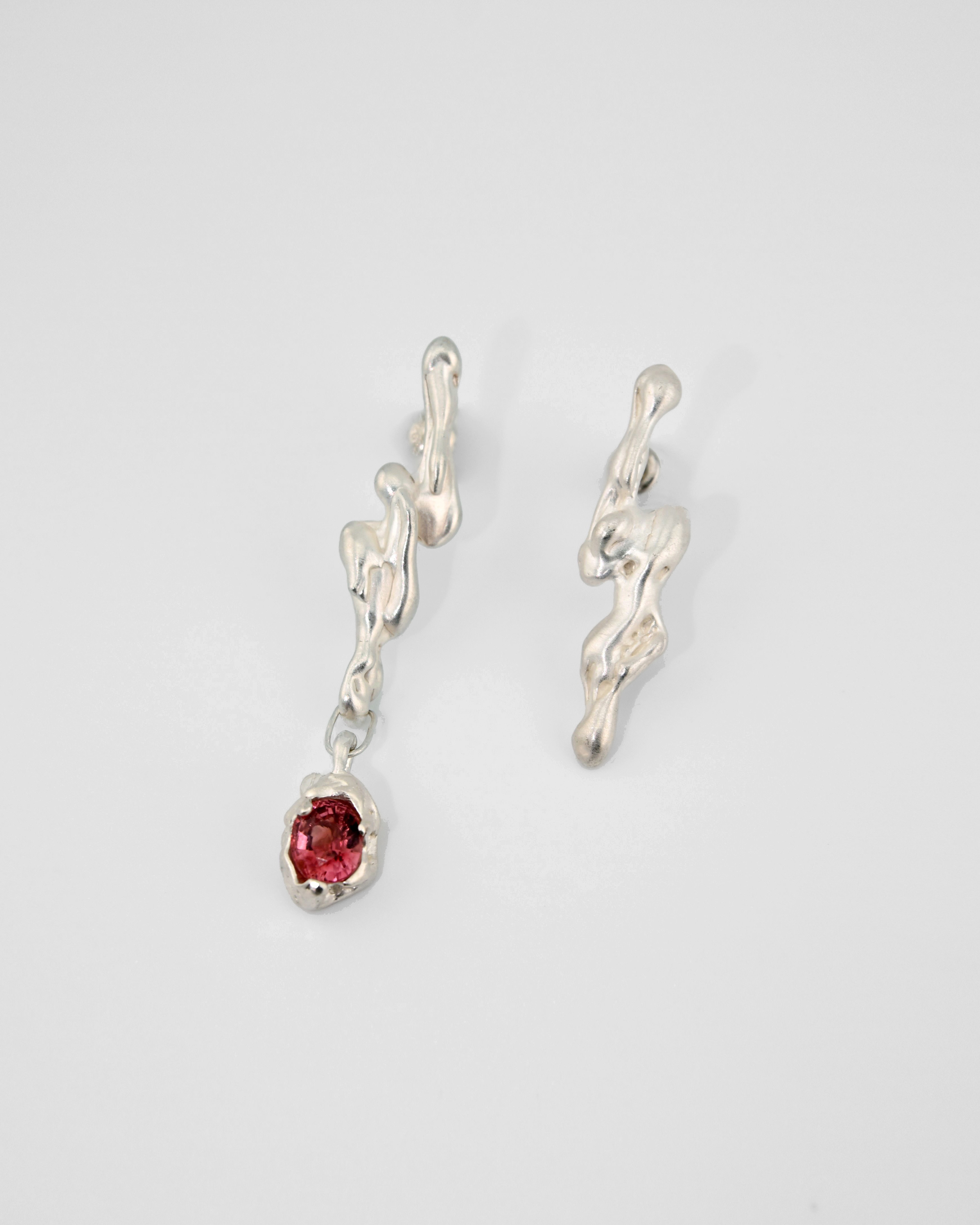 livvvvil 汨 08 Earrings (粉紅碧璽)